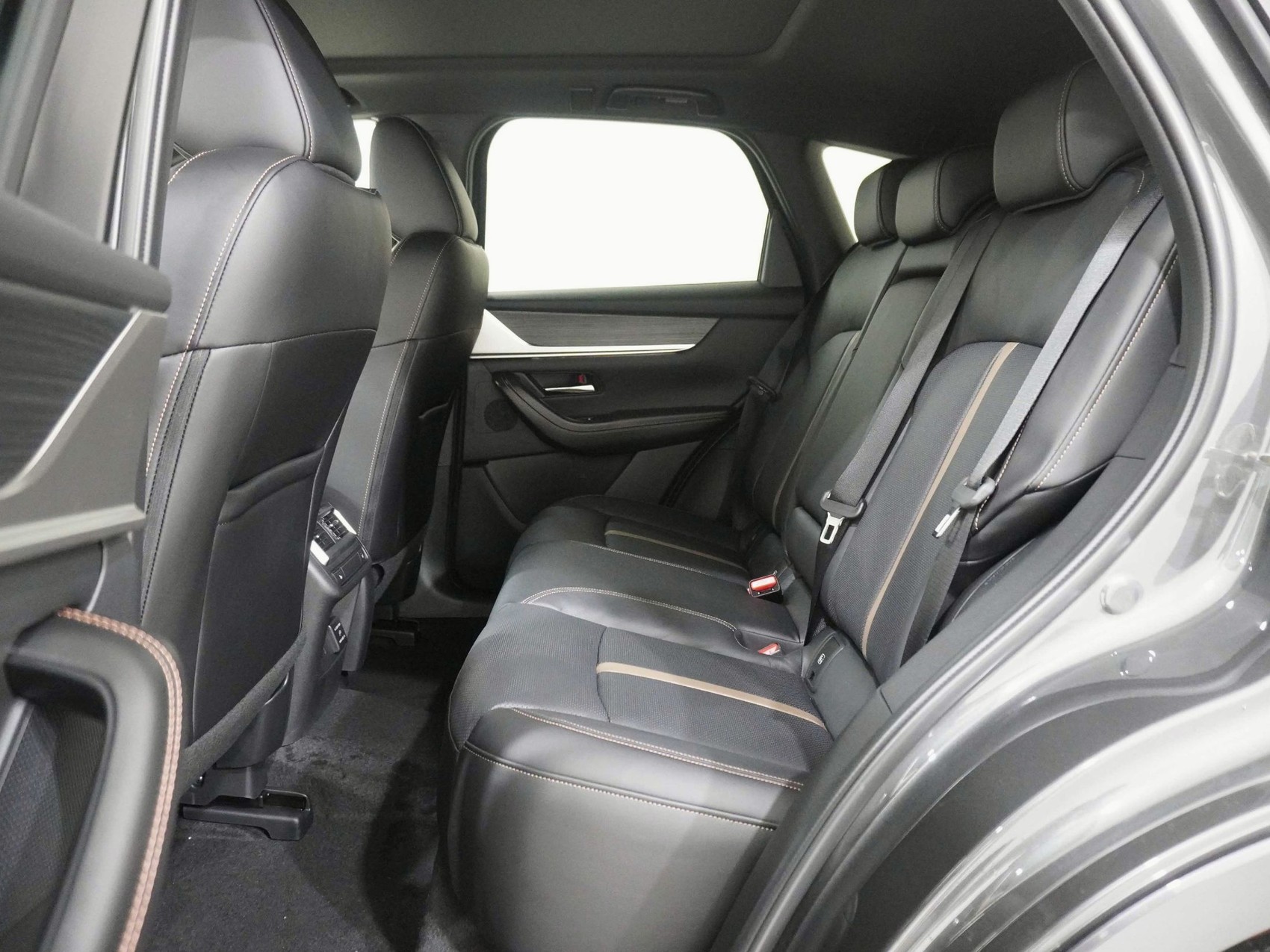 MAZDA CX-60 3.3 D Homura Plus ***Gratis Mazda Service Pack 4 Jahre / 80'000km***-image-18