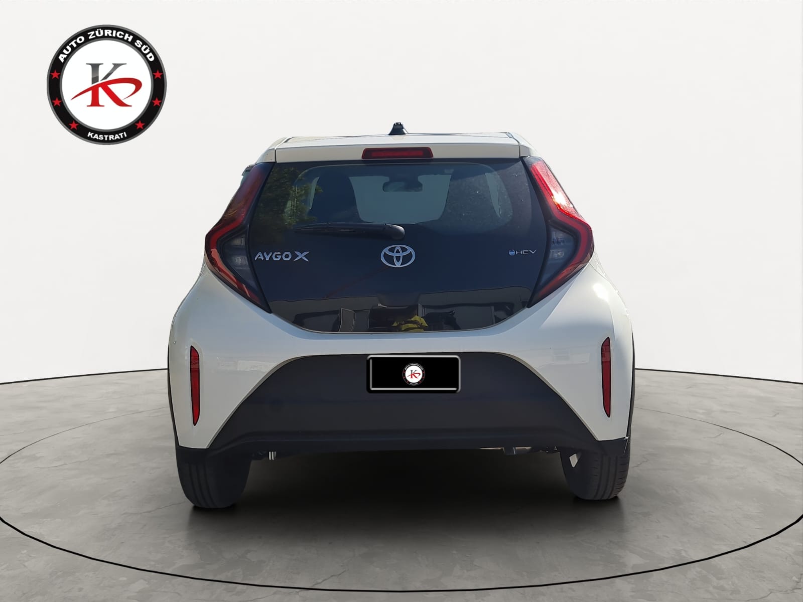 TOYOTA Aygo X 1.5 Comfort e-CVT-image-4