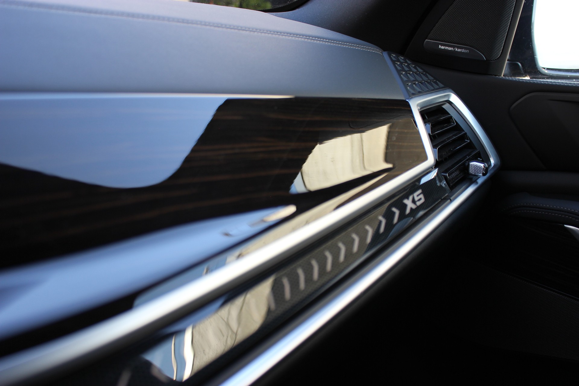 BMW X5 xDrive 48V 40d M Sport Pro *MANHATTAN METALLIC*-image-17