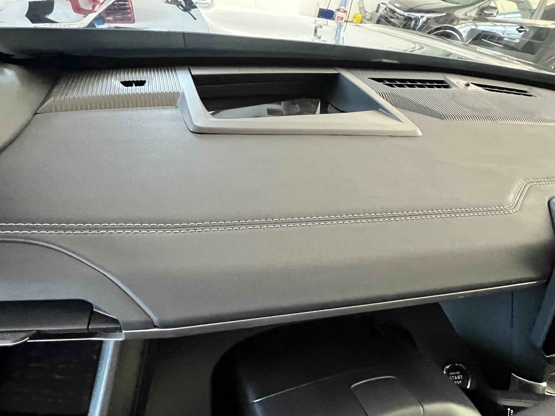 JEEP Compass 1.2 T e-Hybrid First Edition-image-24