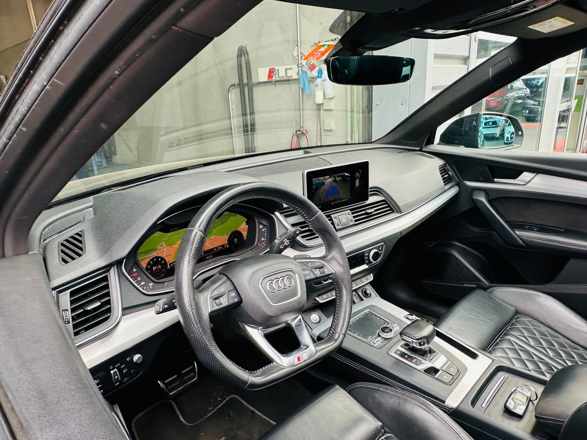 AUDI Q5 45 TFSI sport quattro S-tronic-image-16