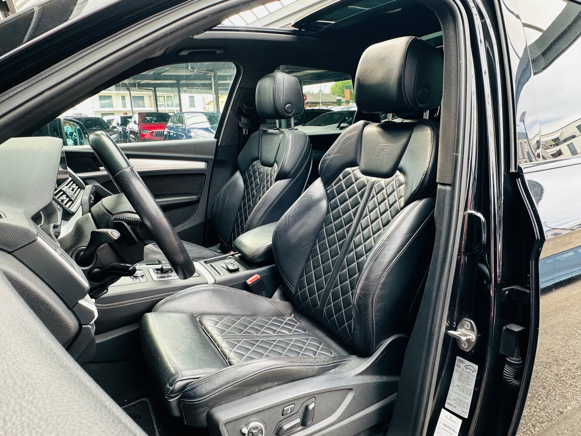 AUDI Q5 45 TFSI sport quattro S-tronic-image-15