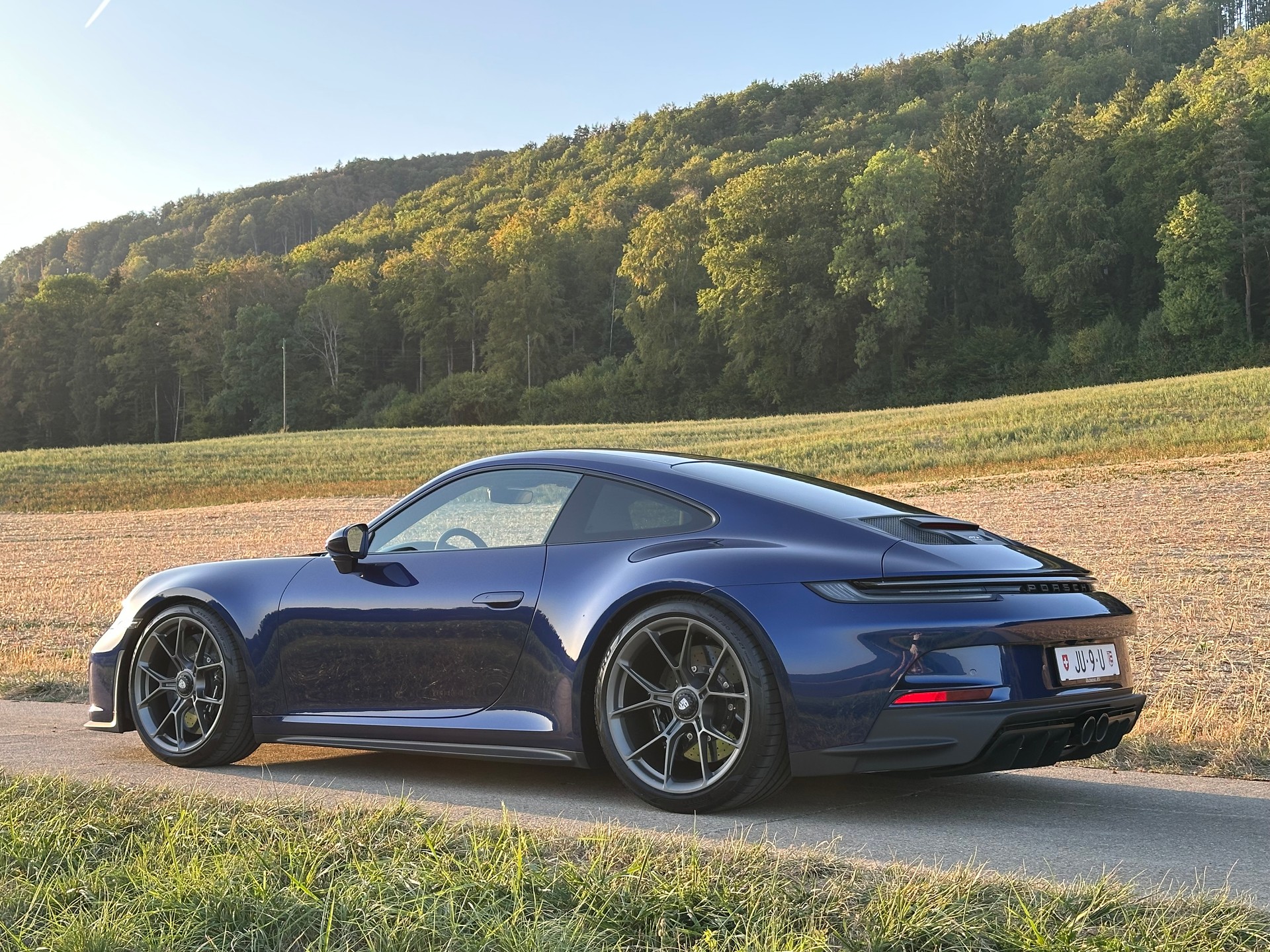 PORSCHE 911 GT3 Touring PDK-image-5