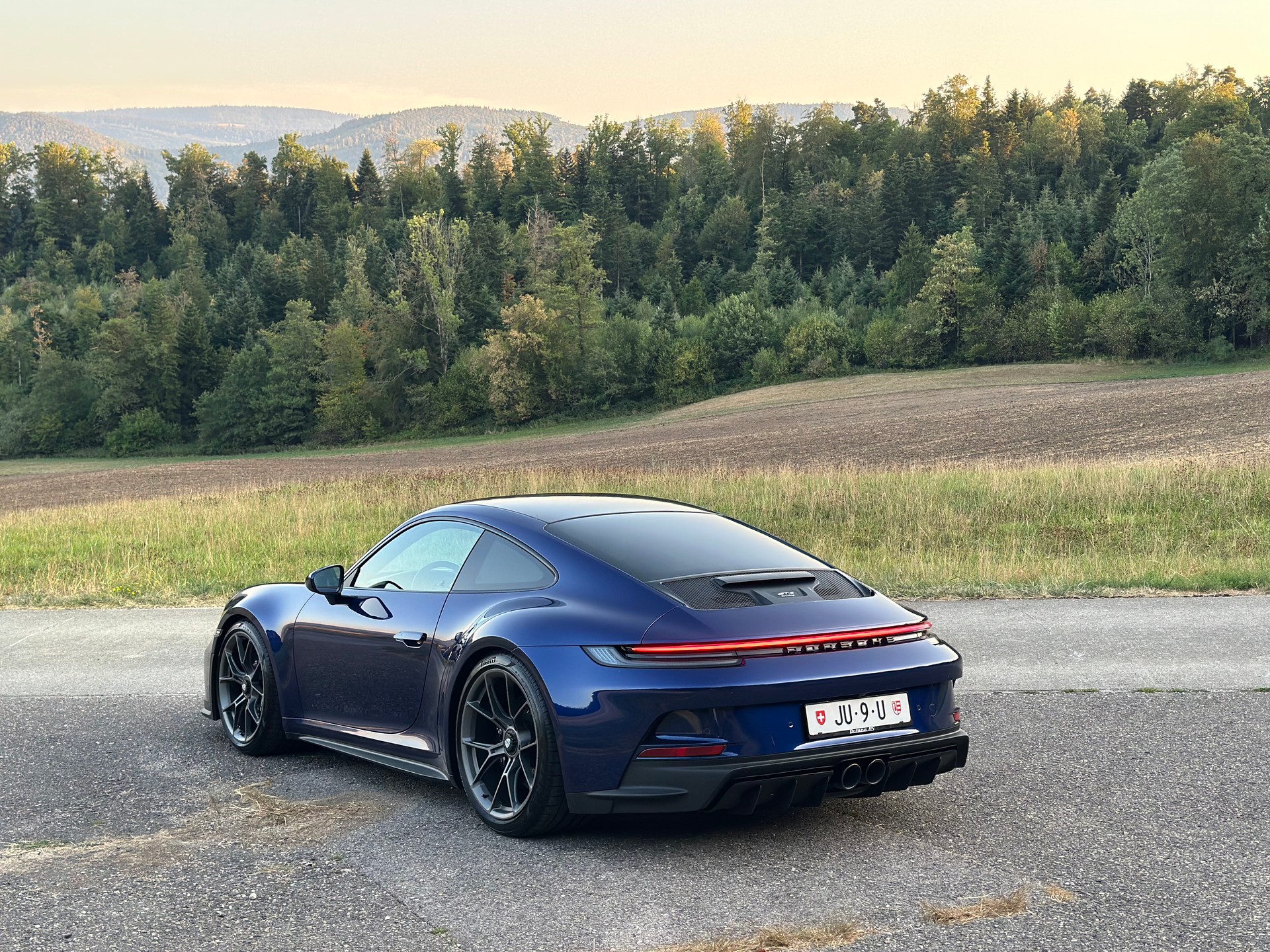 PORSCHE 911 GT3 Touring PDK-image-7