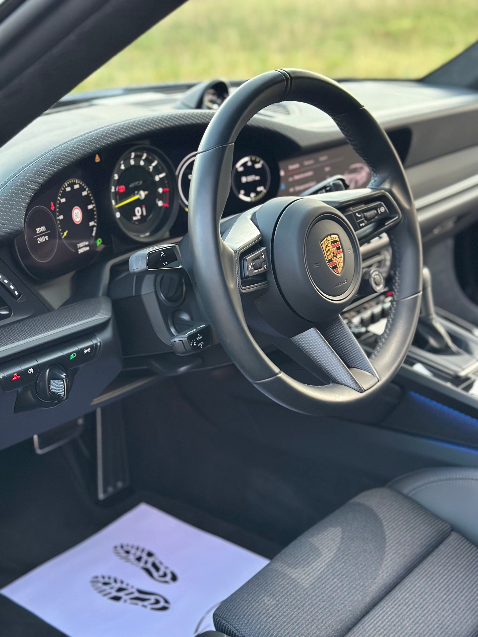 PORSCHE 911 GT3 Touring PDK-image-9