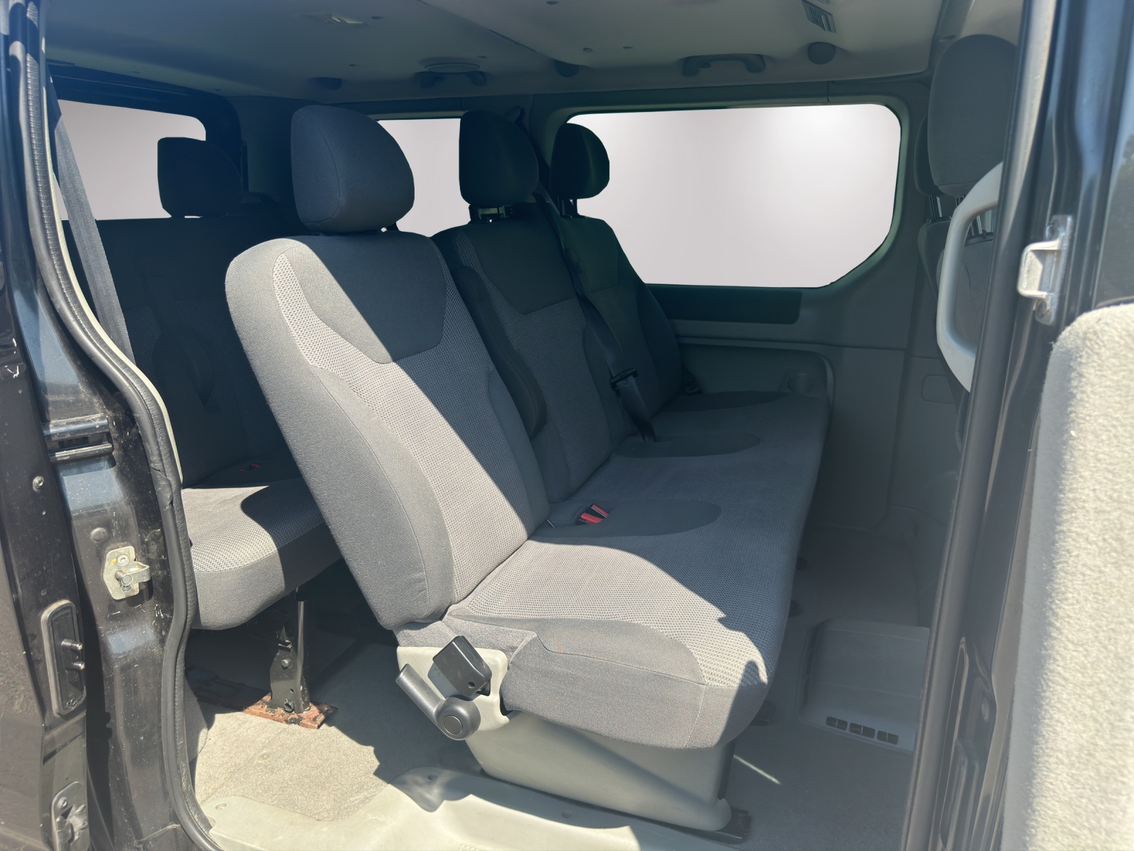 OPEL Vivaro Tour 2.5 CDTI 2.7t L1H1 8 PLATZ-image-13