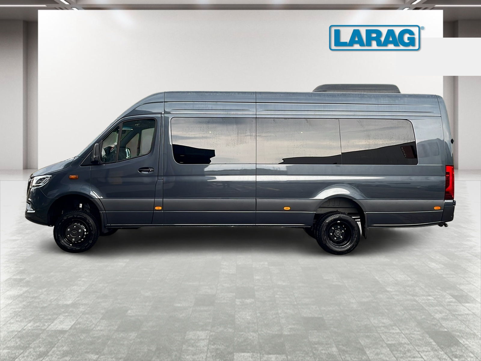 MERCEDES-BENZ Sprinter 519 CDI Extralang 9G-TRONIC 4x4-image-1