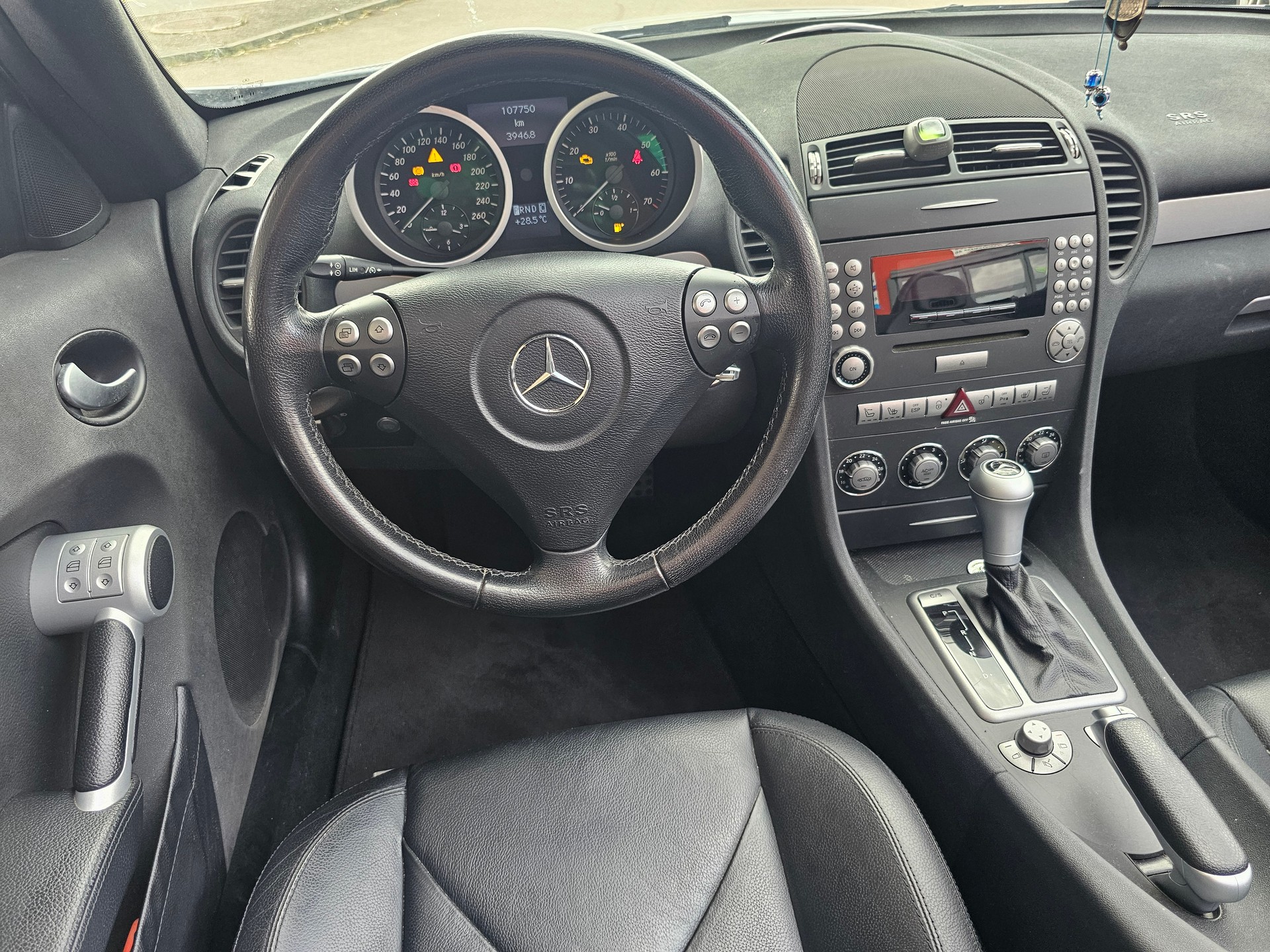 MERCEDES-BENZ SLK 200 Kompressor-image-10