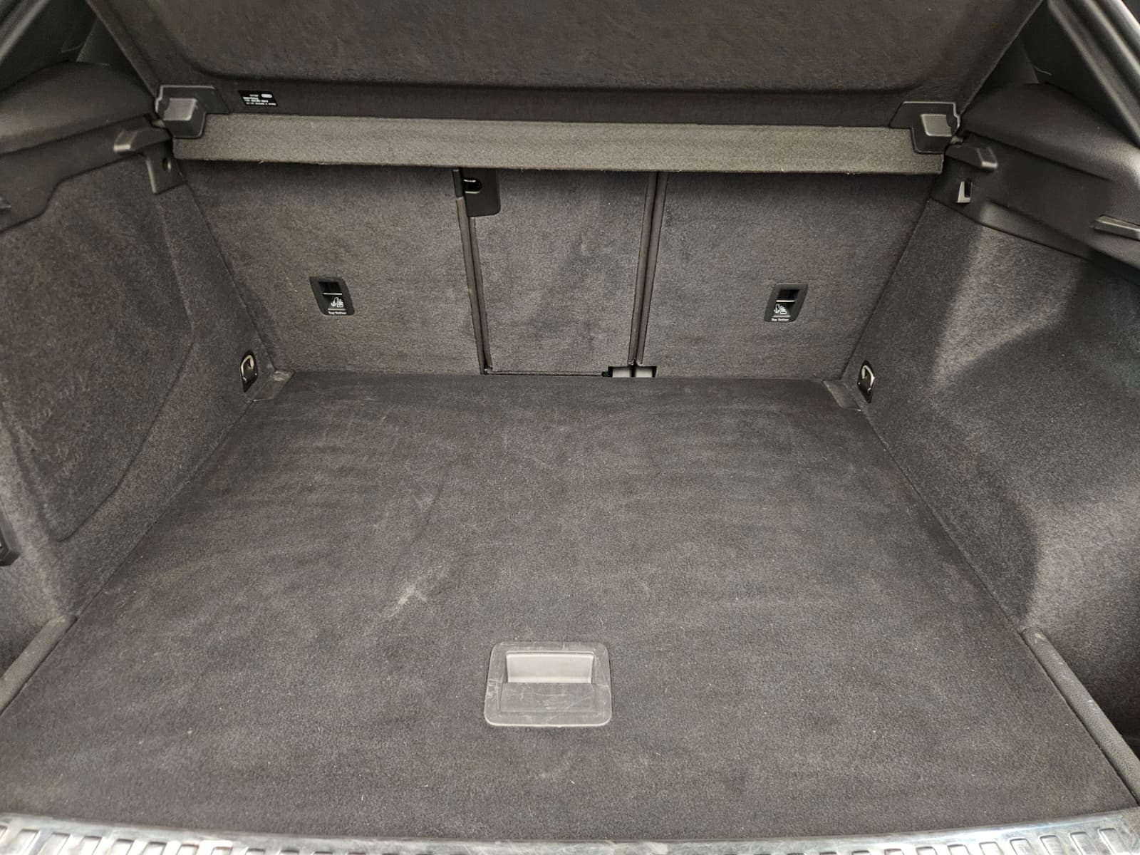 AUDI Q3 45 TFSI e S line S-tronic-image-15