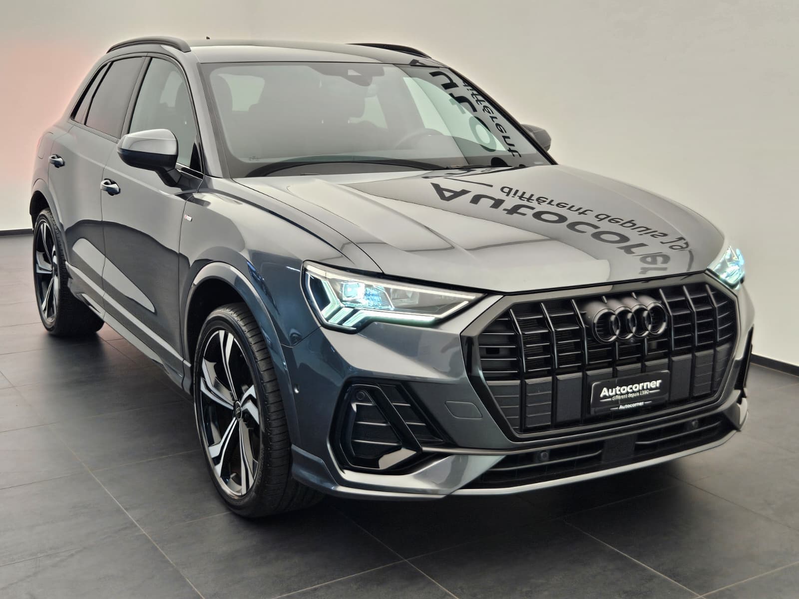 AUDI Q3 45 TFSI e S line S-tronic-image-5