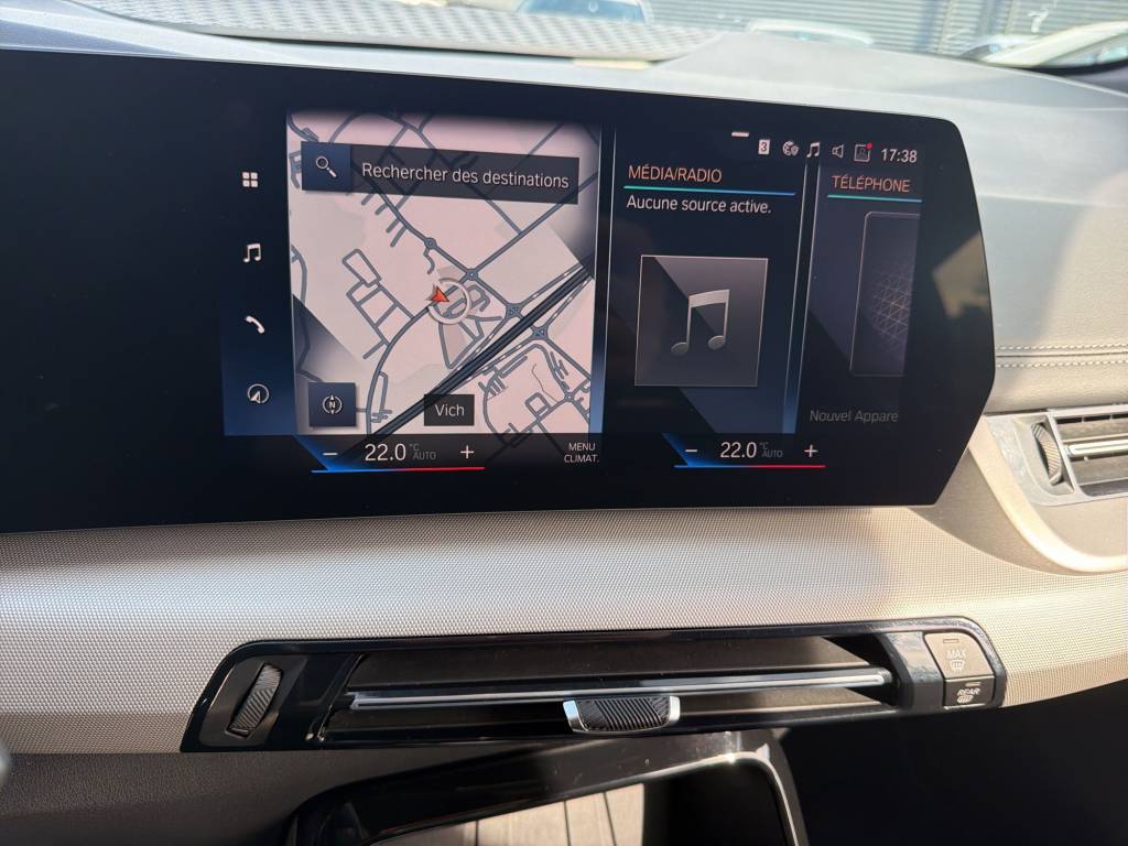 BMW 218d Active Tourer DKG-image-11