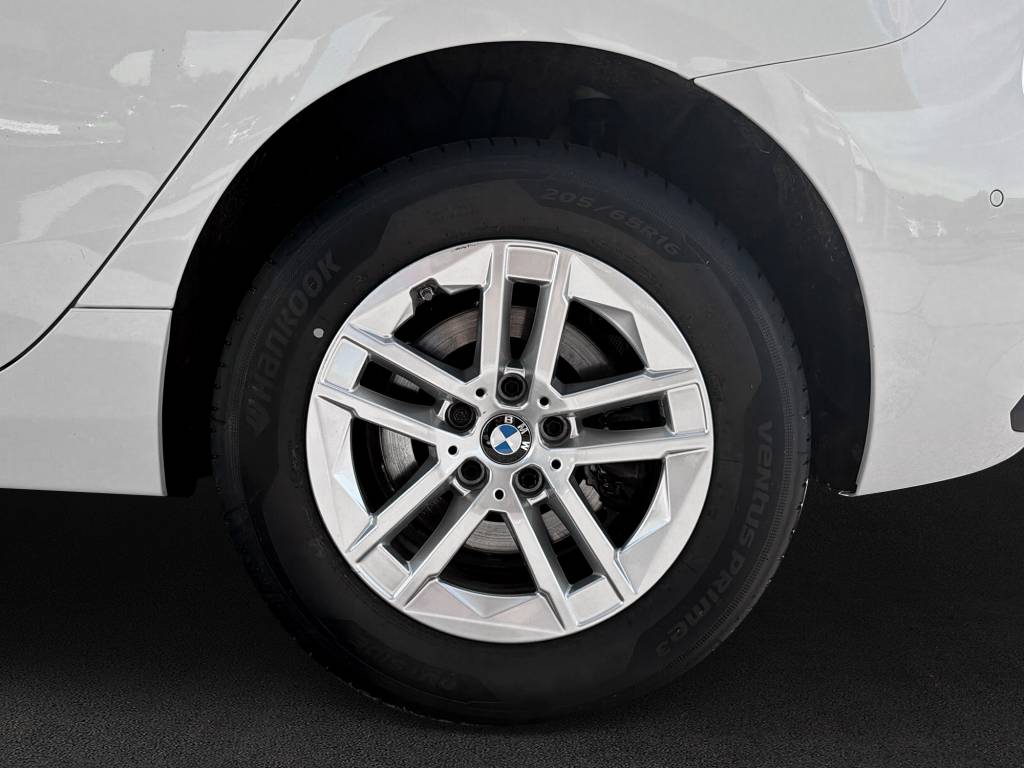 BMW 218d Active Tourer DKG-image-9