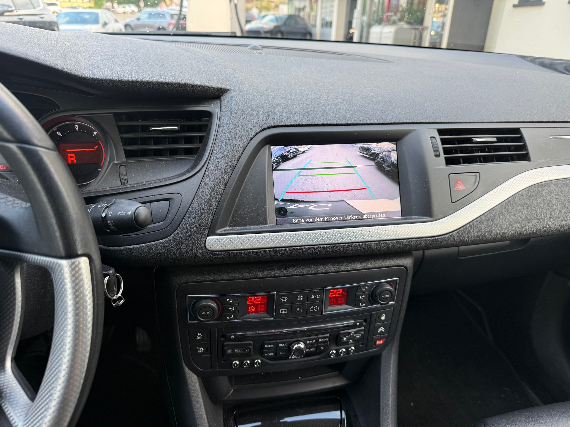 CITROEN C5 Tourer 2.2 HDi CrossTourer Automatic-image-13