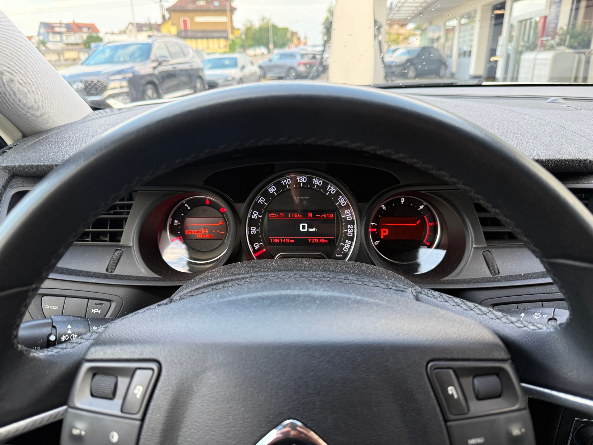 CITROEN C5 Tourer 2.2 HDi CrossTourer Automatic-image-12