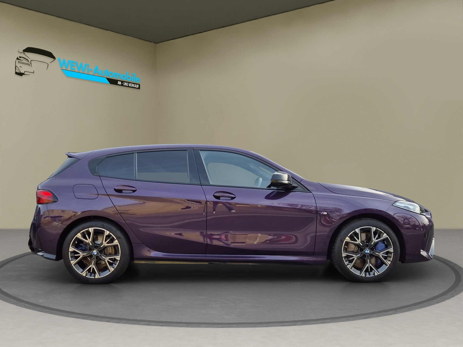 BMW M135 xDrive M Sport Pro-image-1