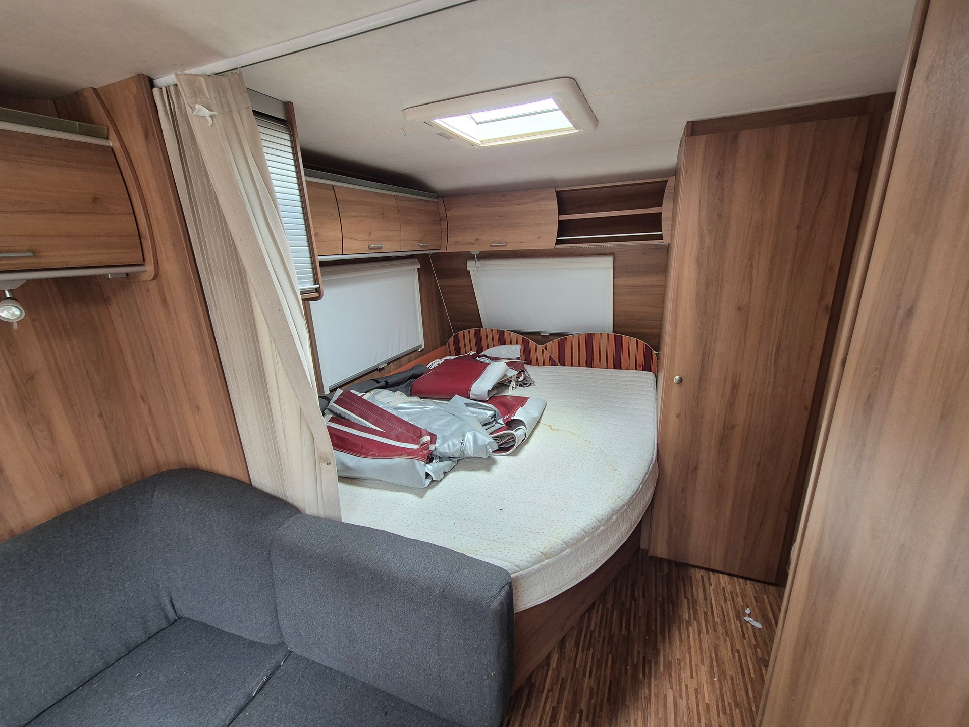 BÜRSTNER Averso 550TK gepflegt Top mit Mover-image-9