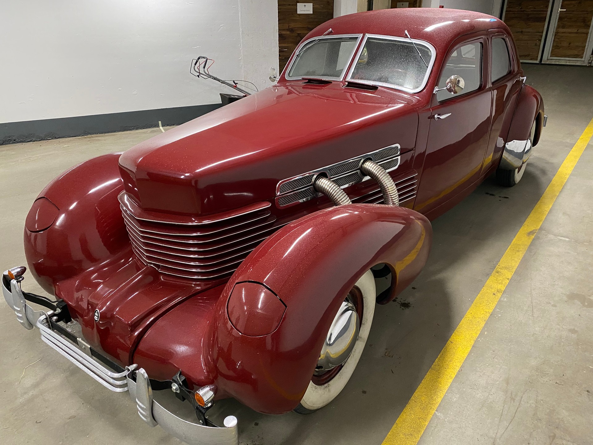 CORD 812 Supercharged 190 Ps-Cv Custom BEVERLY-image-2