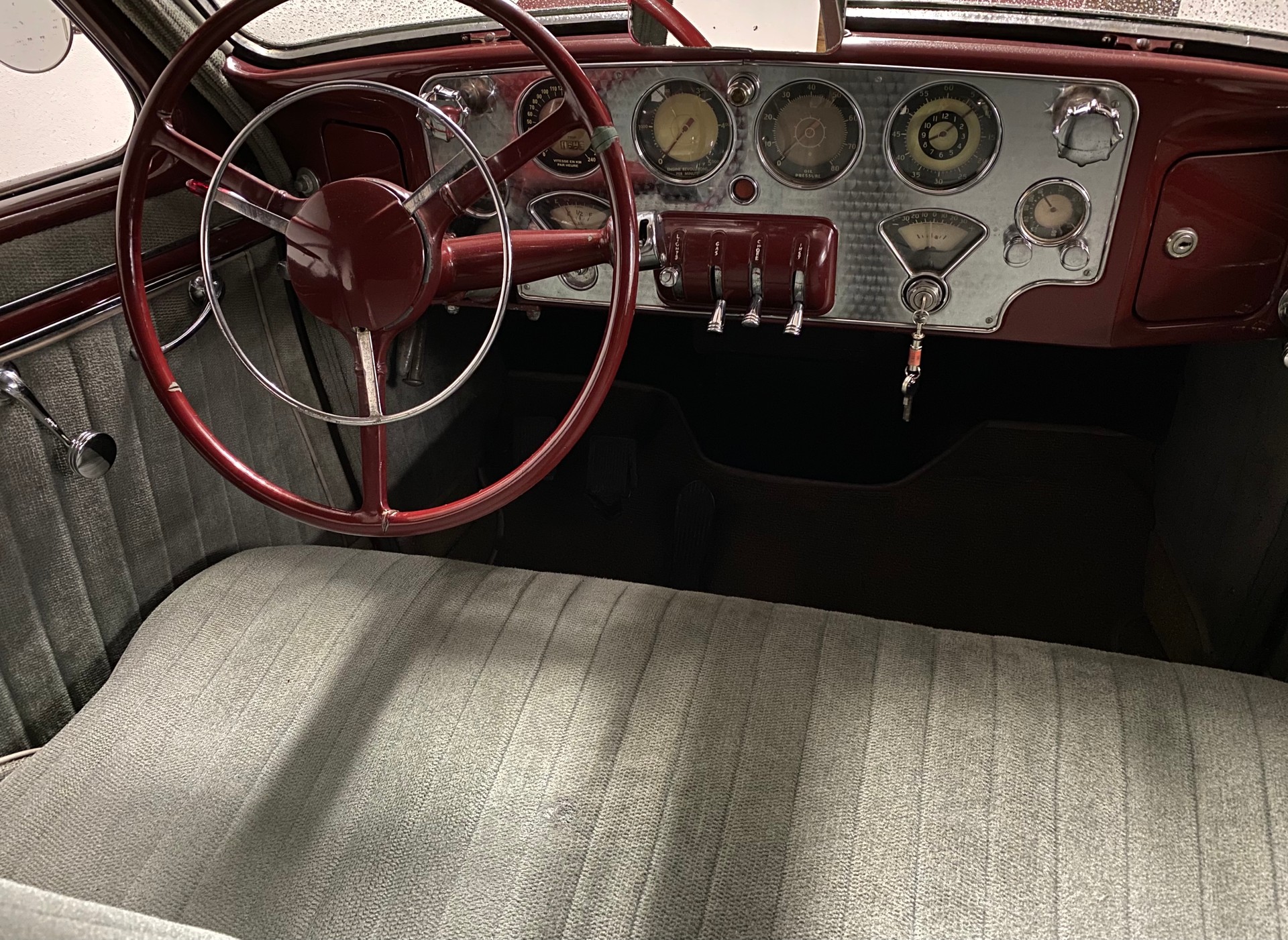 CORD 812 Supercharged 190 Ps-Cv Custom BEVERLY-image-11