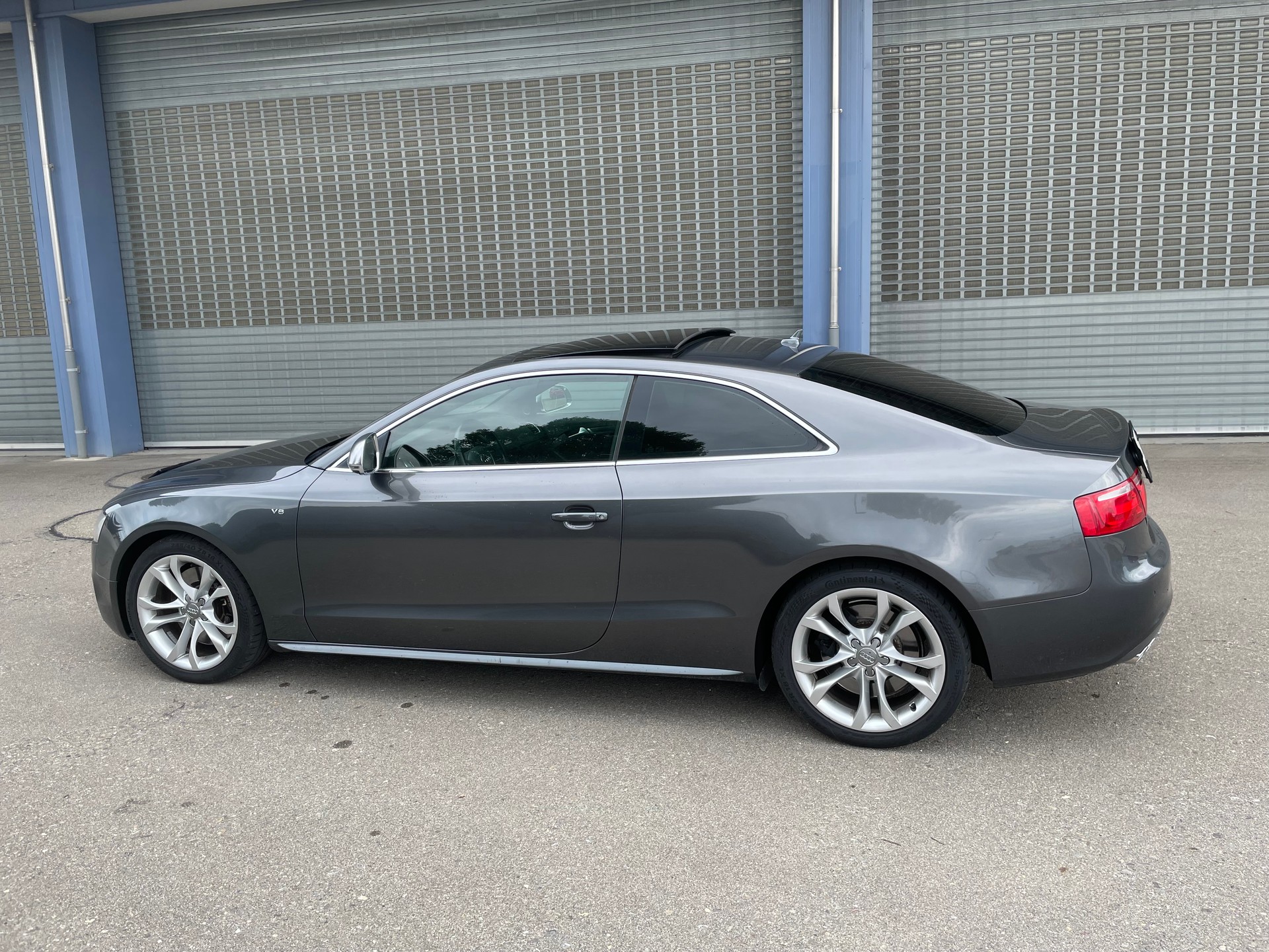AUDI S5 Coupé 4.2 FSI quattro-image-1