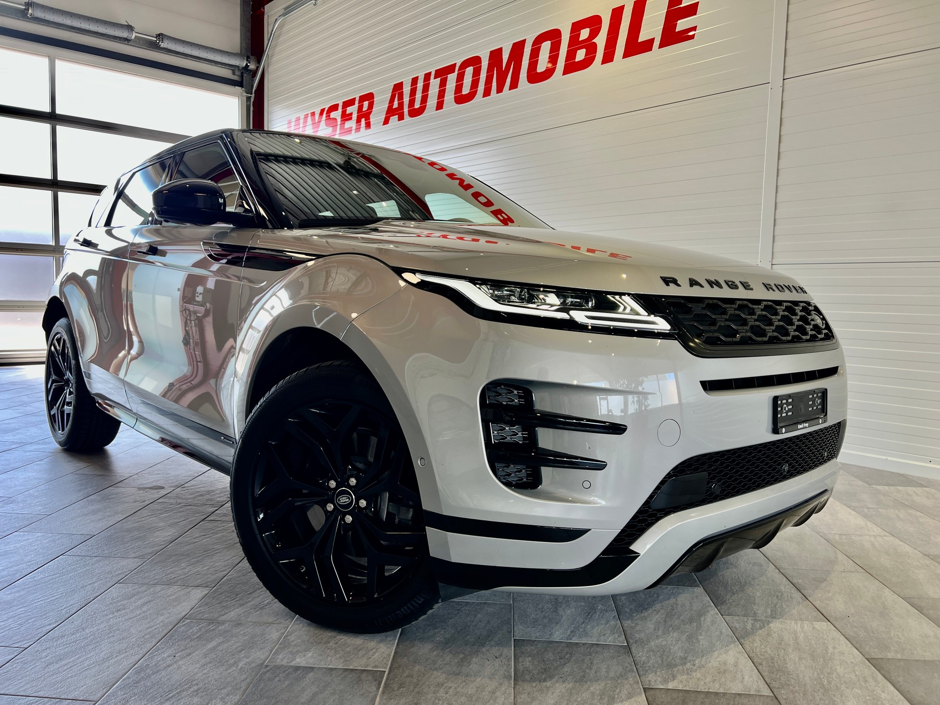 LAND ROVER Range Rover Evoque R-Dynamic P 300 HSE AT9-image-0