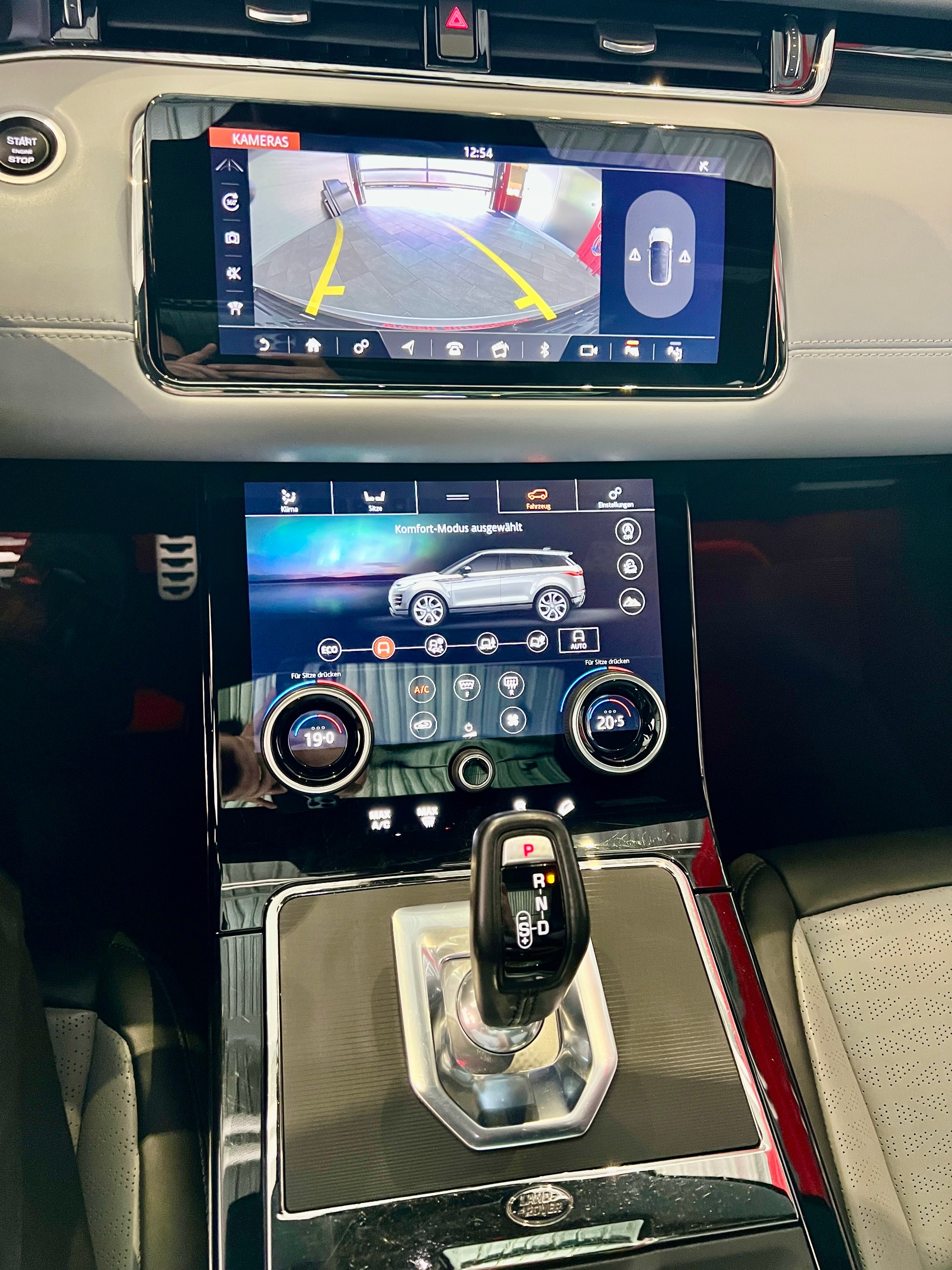LAND ROVER Range Rover Evoque R-Dynamic P 300 HSE AT9-image-13
