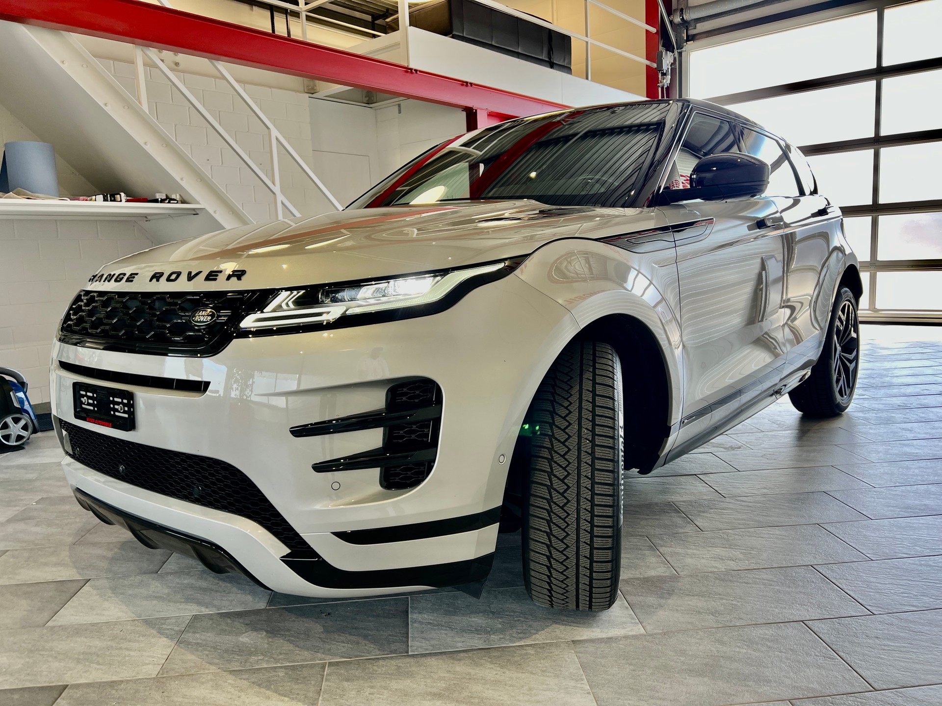 LAND ROVER Range Rover Evoque R-Dynamic P 300 HSE AT9-image-1