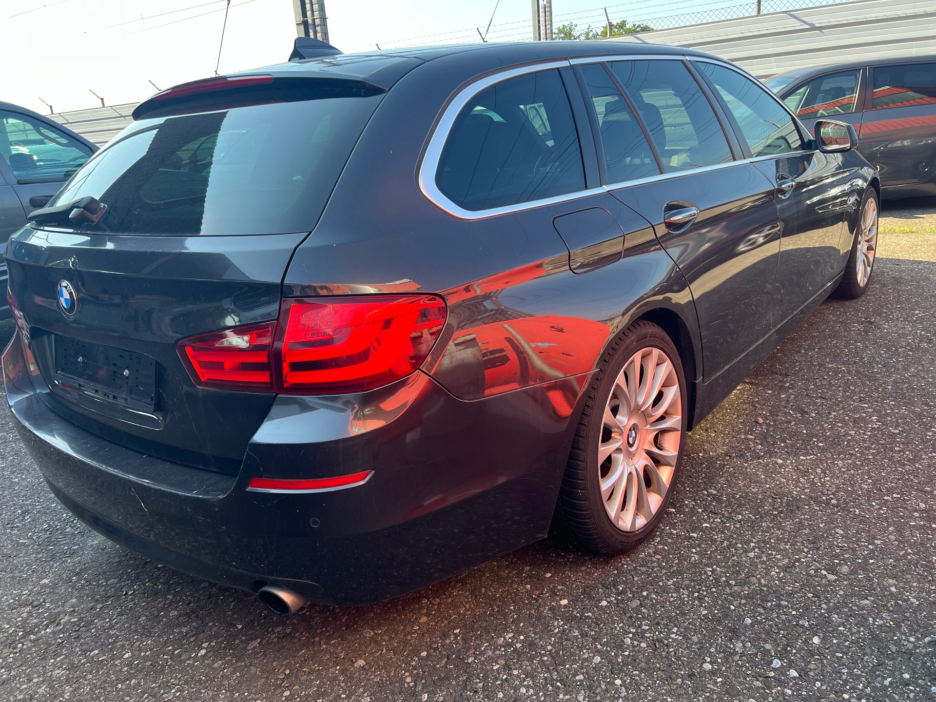 BMW 535i xDrive Touring Steptronic-image-2