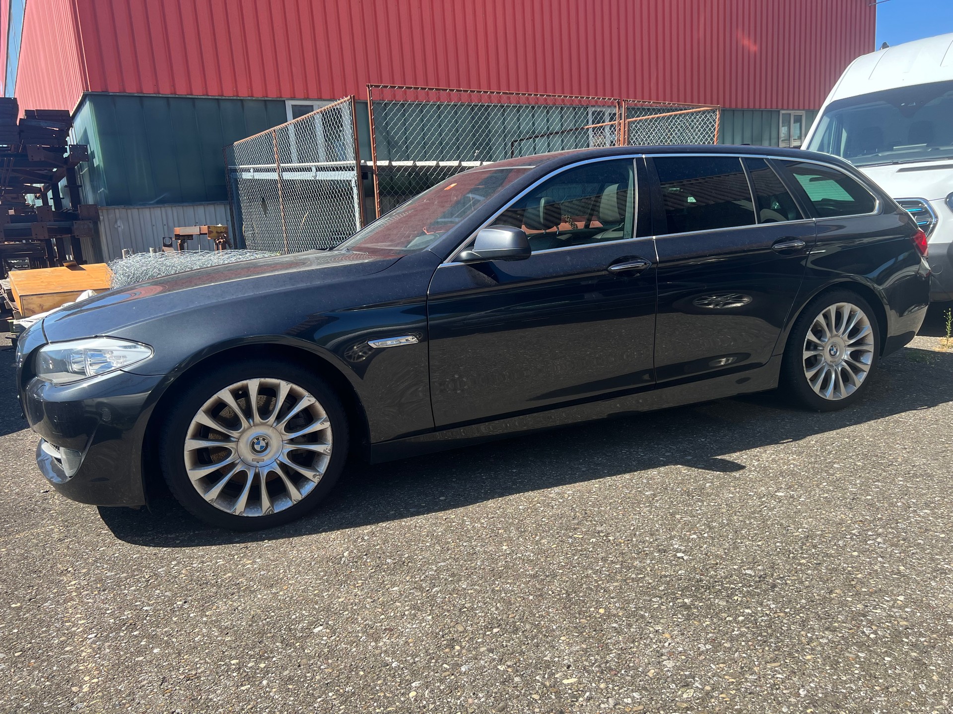 BMW 535i xDrive Touring Steptronic-image-9