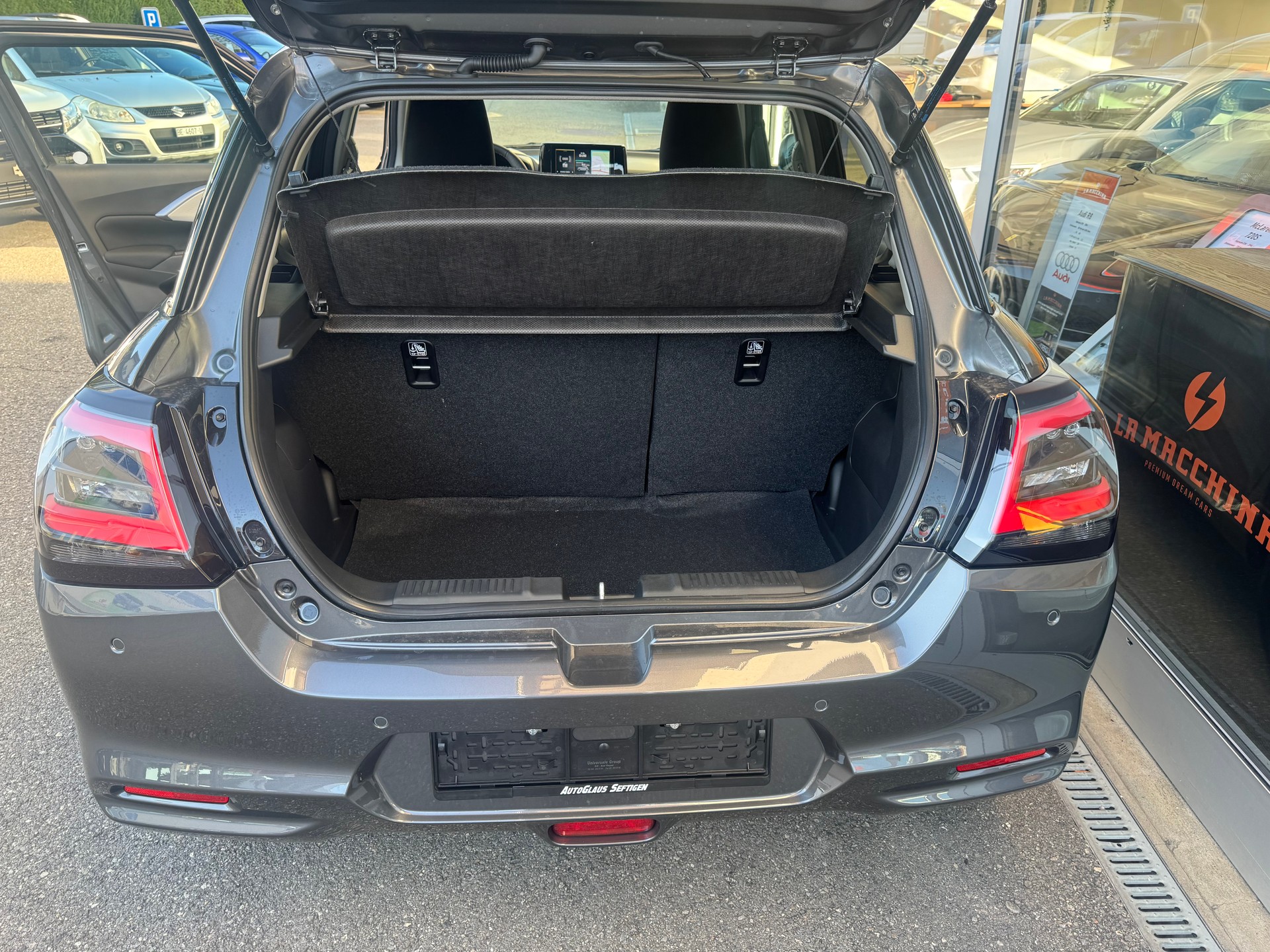 SUZUKI Swift 1.2 Piz Sulai Hybrid Top 4x4-image-12