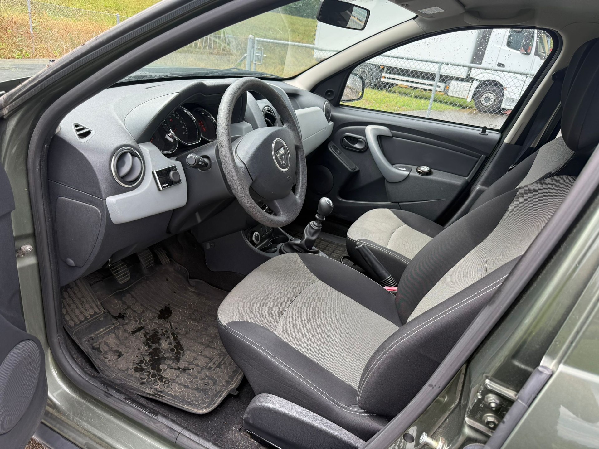 DACIA Duster 1.5 dCi Destination 4x4-image-6