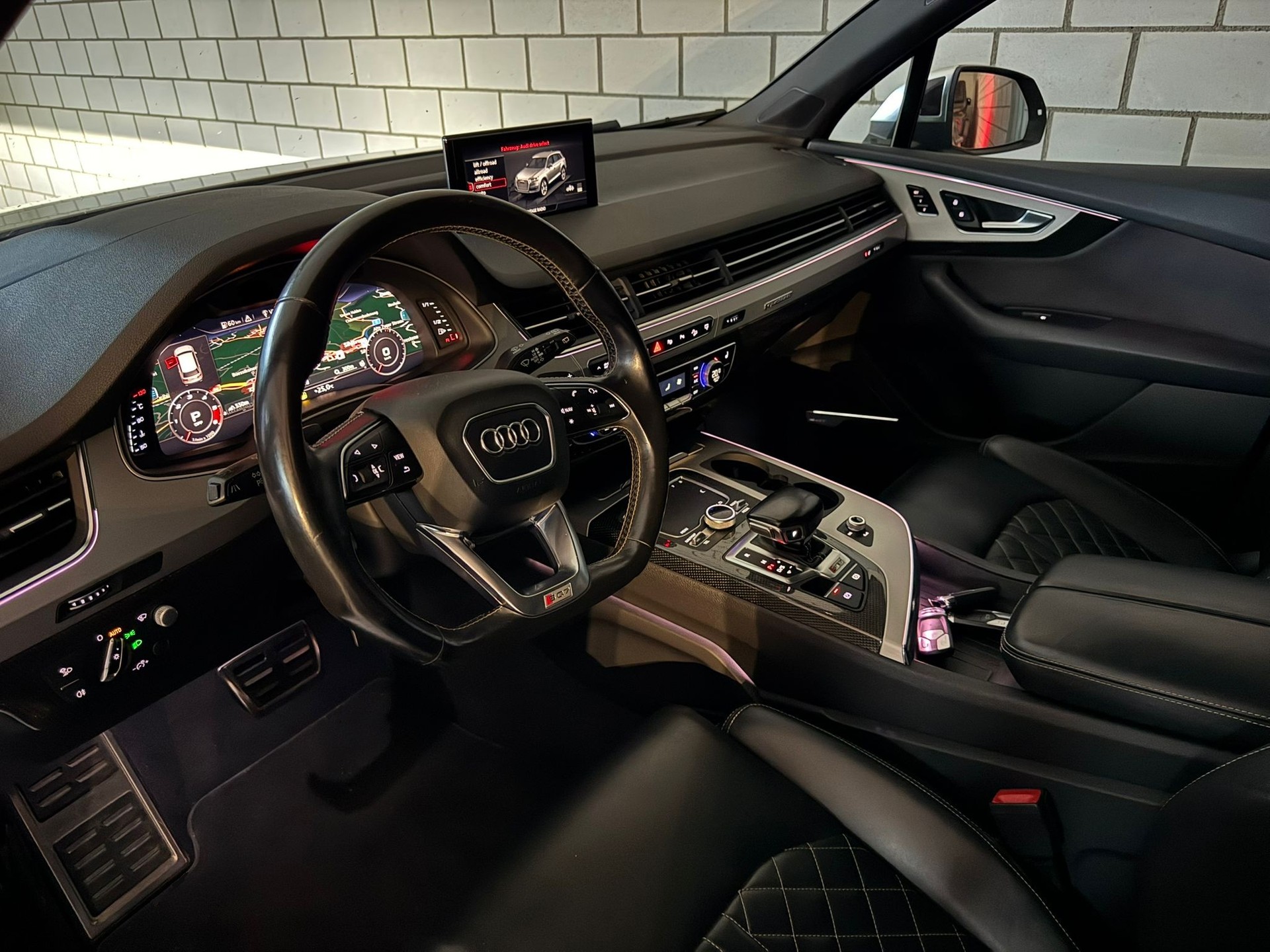 AUDI SQ7 4.0 TDI quattro tiptronic Traumausstattung-image-4