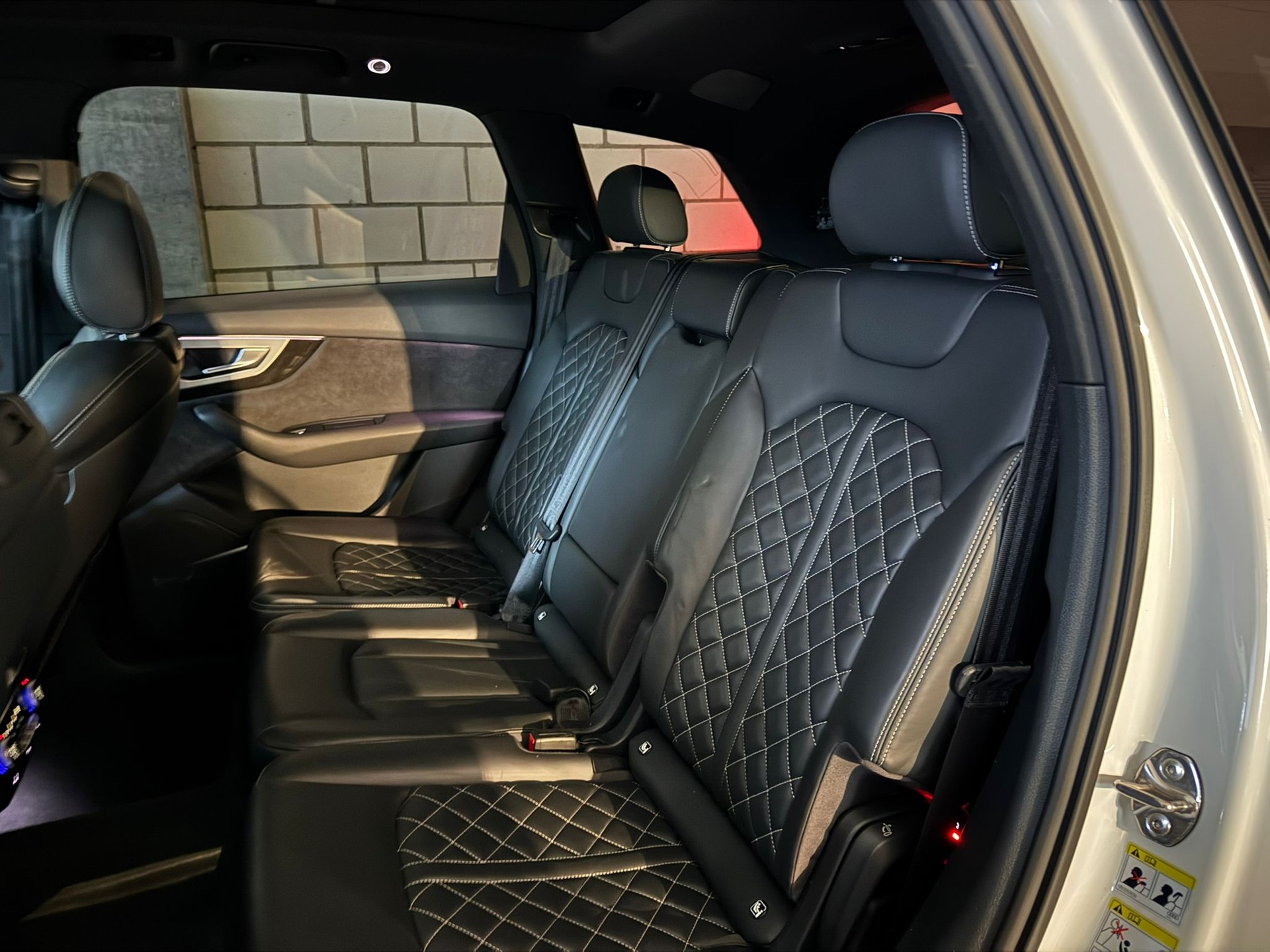 AUDI SQ7 4.0 TDI quattro tiptronic Traumausstattung-image-6