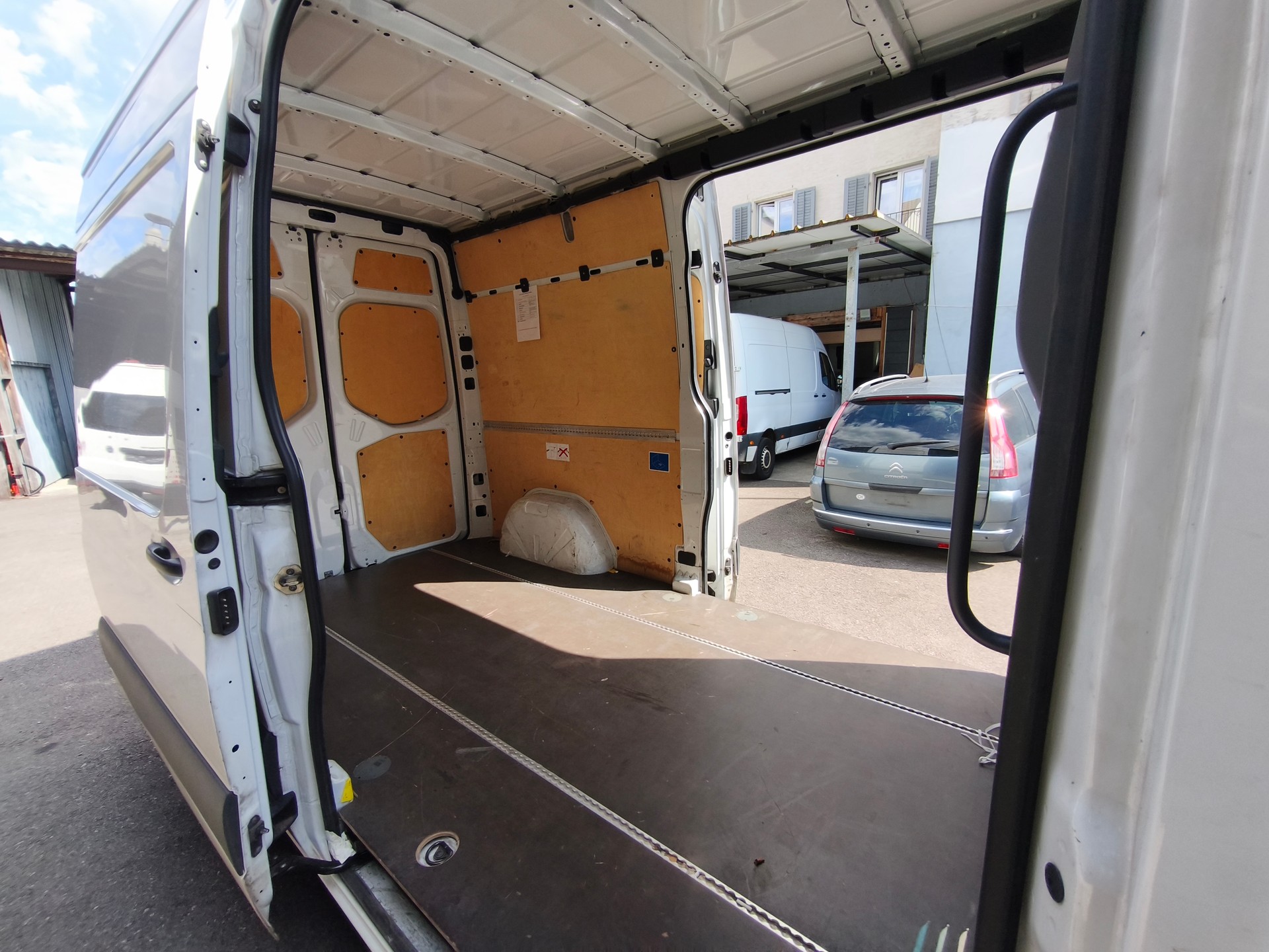 MERCEDES-BENZ Sprinter 314 CDI Standard-image-12