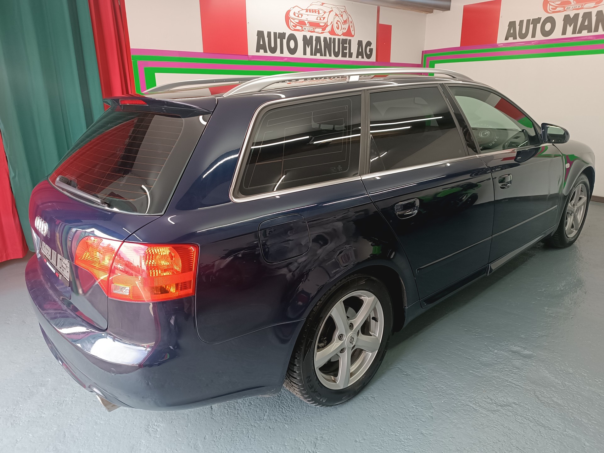 AUDI A4 Avant 1.8 Turbo-image-7