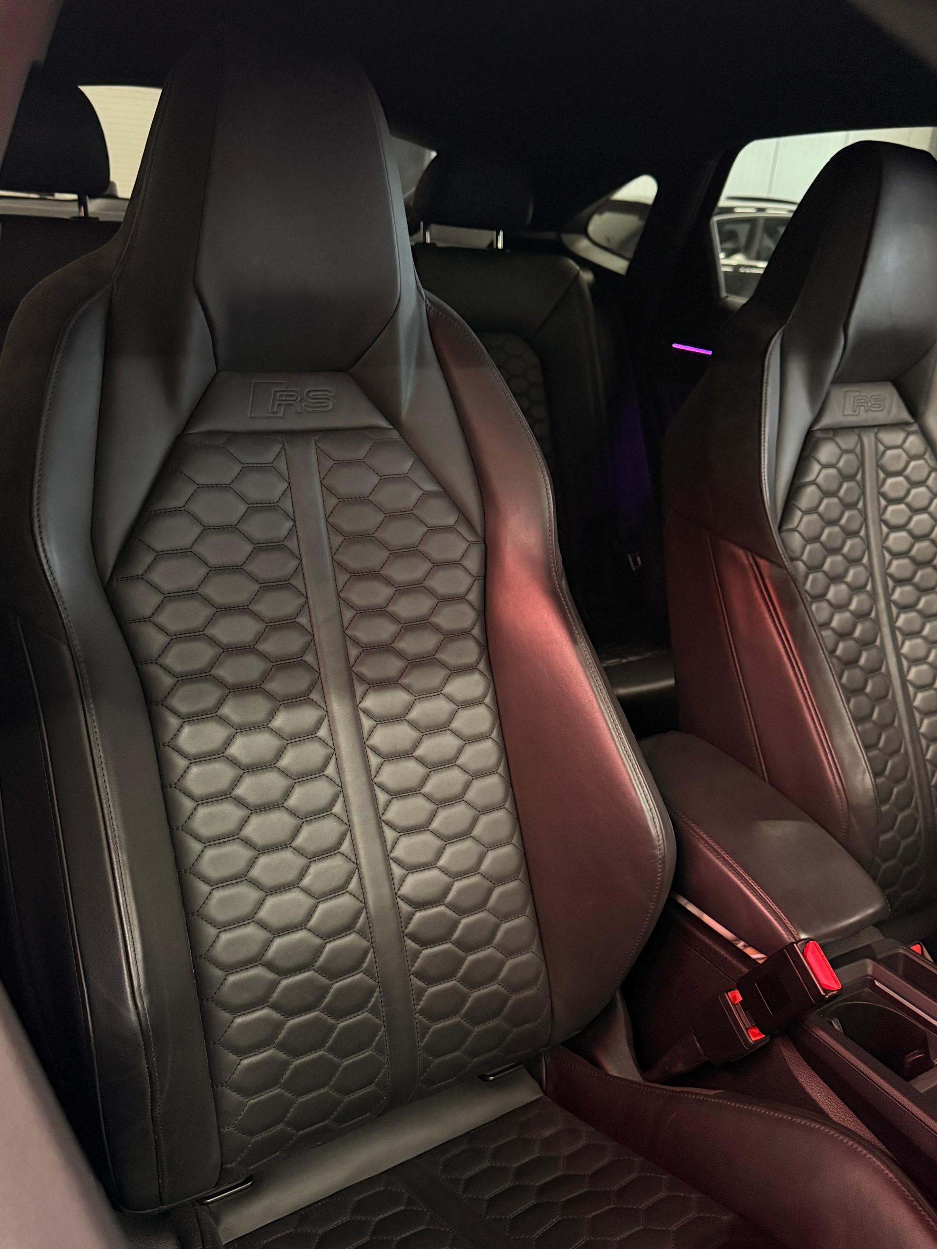 AUDI RS Q3 Sportback quattro S tronic-image-29