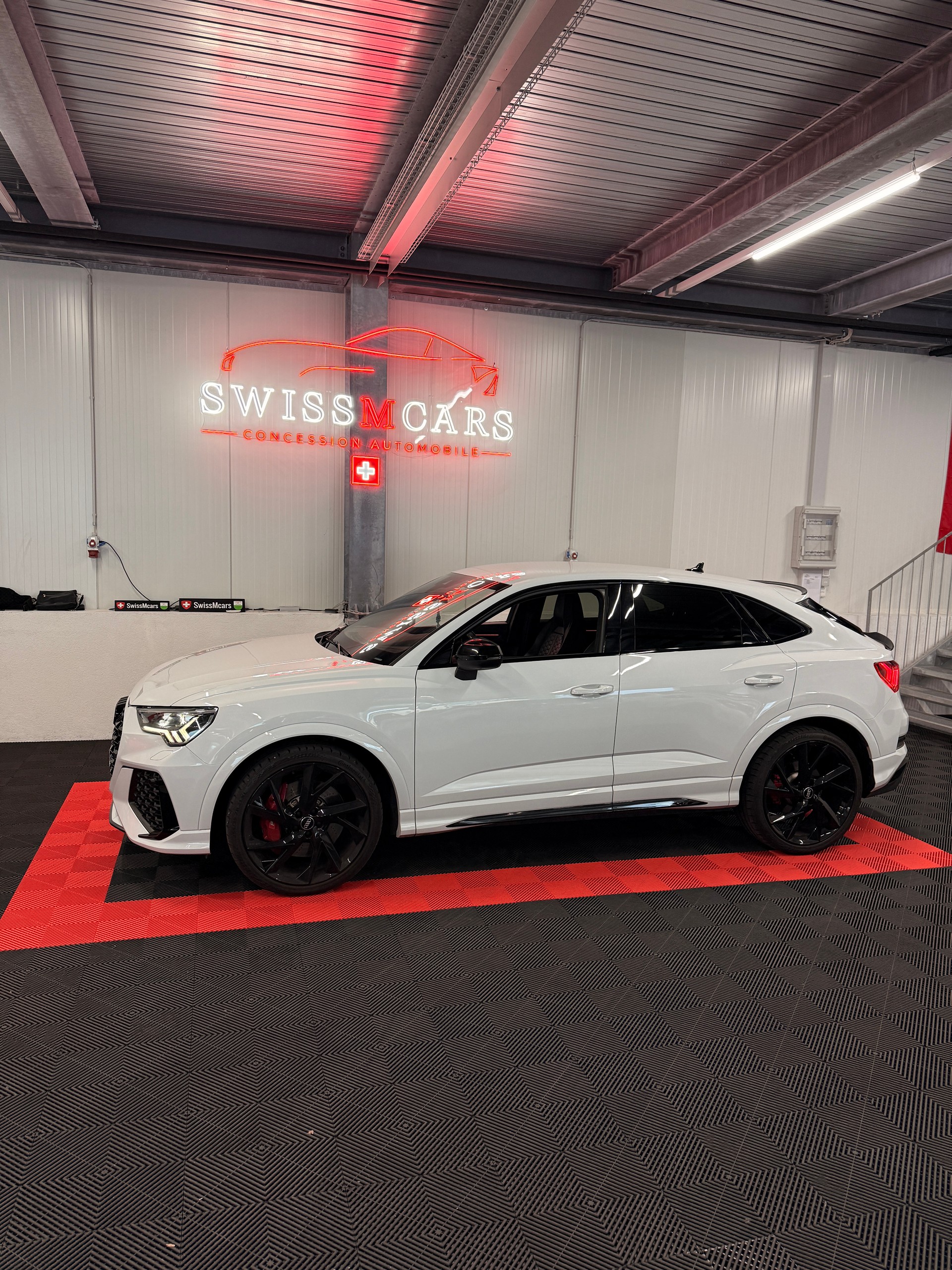 AUDI RS Q3 Sportback quattro S tronic-image-5
