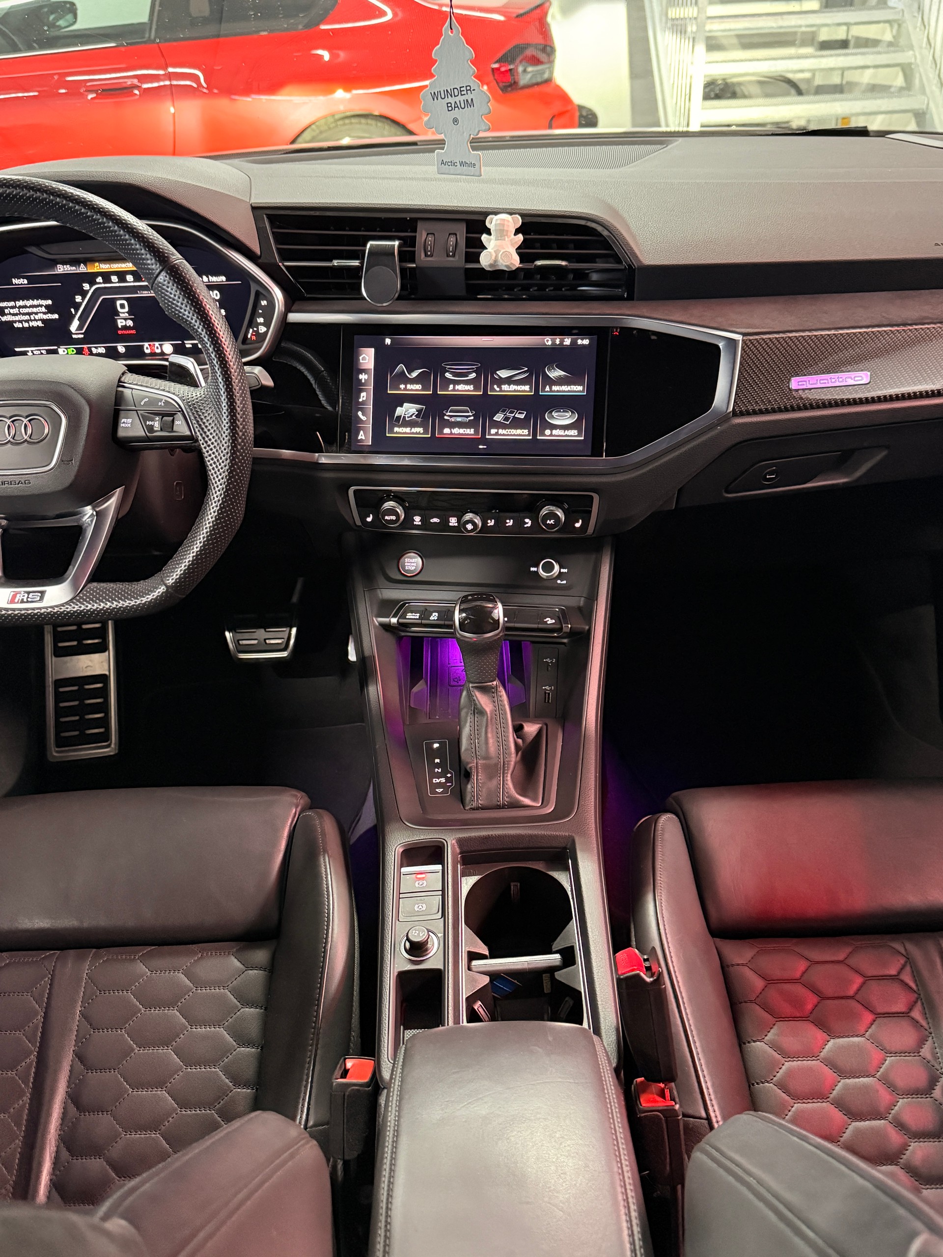 AUDI RS Q3 Sportback quattro S tronic-image-15