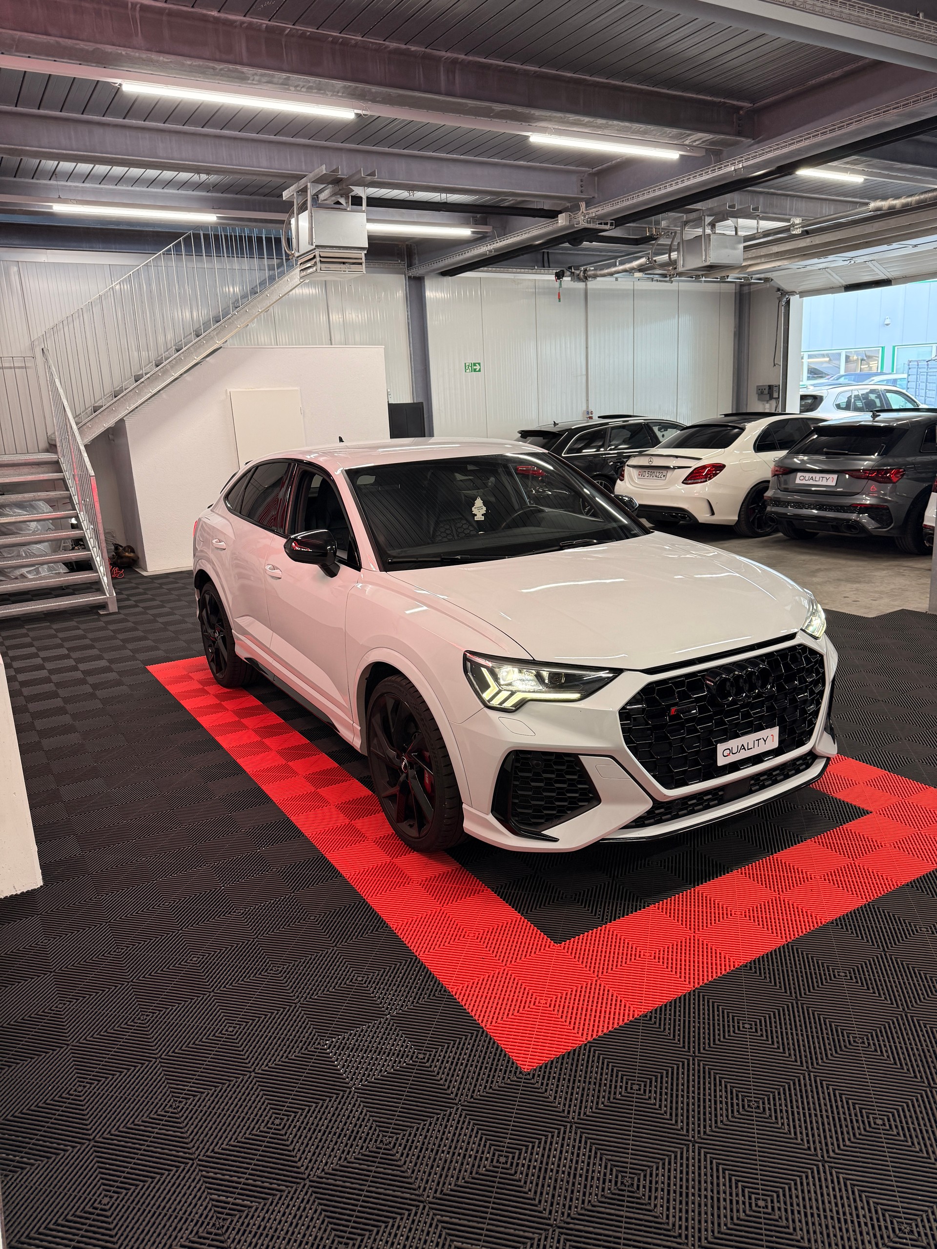 AUDI RS Q3 Sportback quattro S tronic-image-3