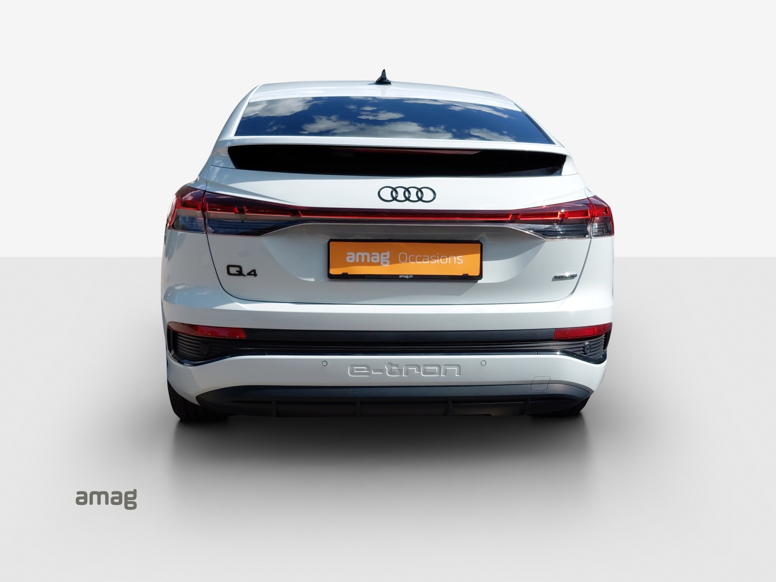AUDI Q4 Sportback e-tron 50 quattro-image-4