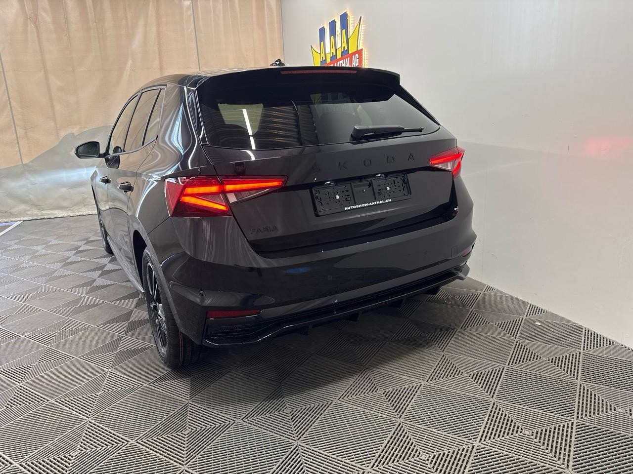 SKODA Fabia 1.5 TSI Monte Carlo DSG-image-12