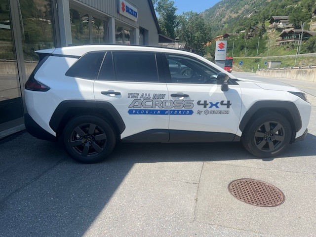 SUZUKI Across 2.5 Plug-in-Hybrid Compact Top E-CVT-image-6