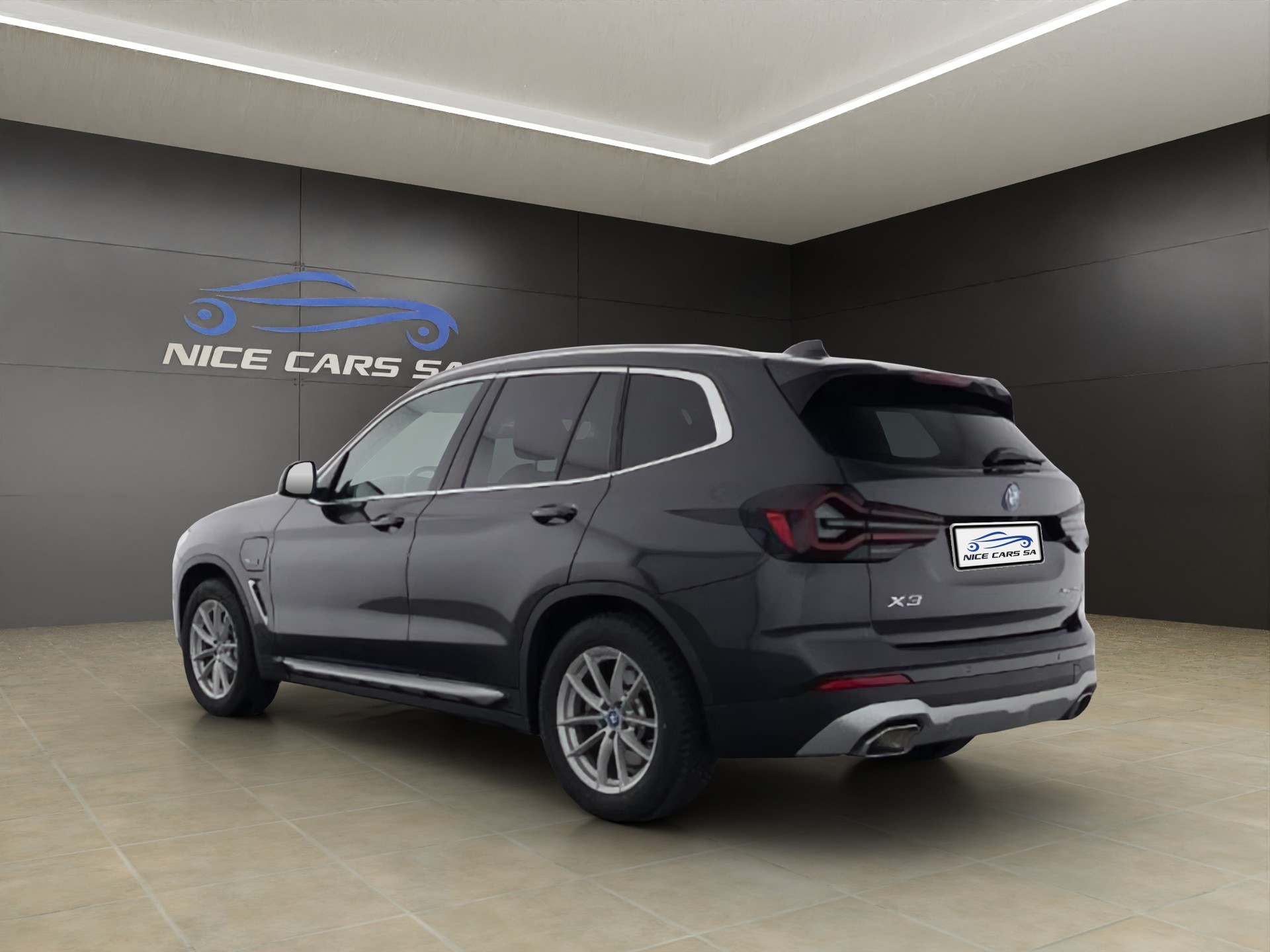 BMW X3 xDrive 30e-image-2