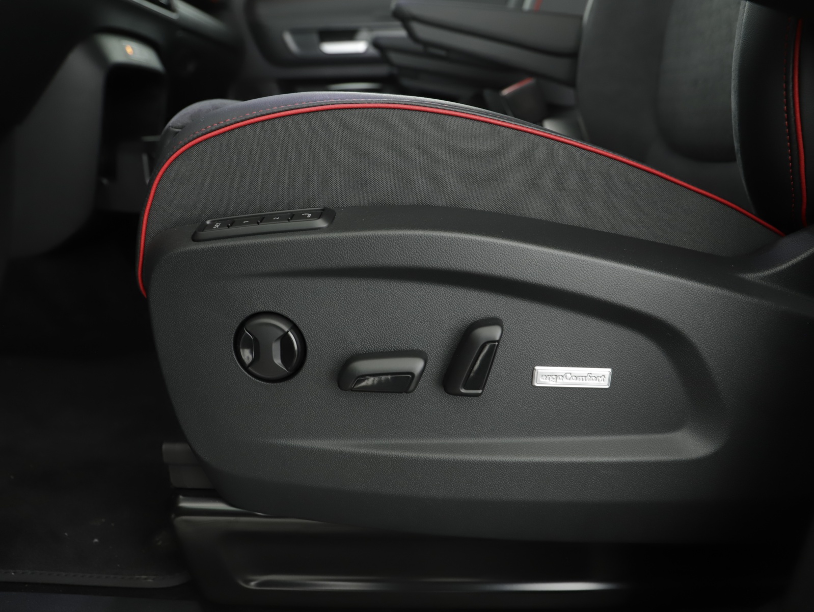 VW ID.Buzz LWB GTX 4 Motion-image-13
