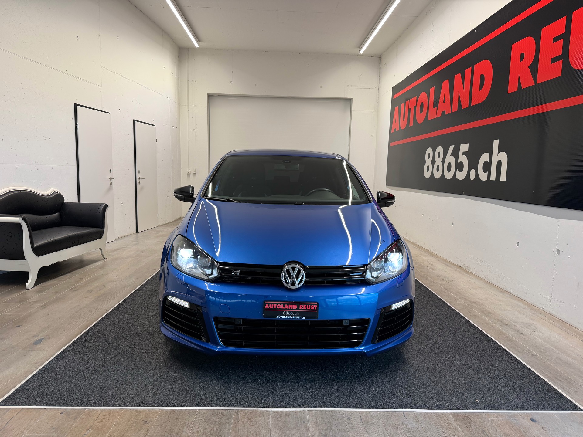 VW Golf 2.0 TSI R 4Motion DSG-showroom-element-1