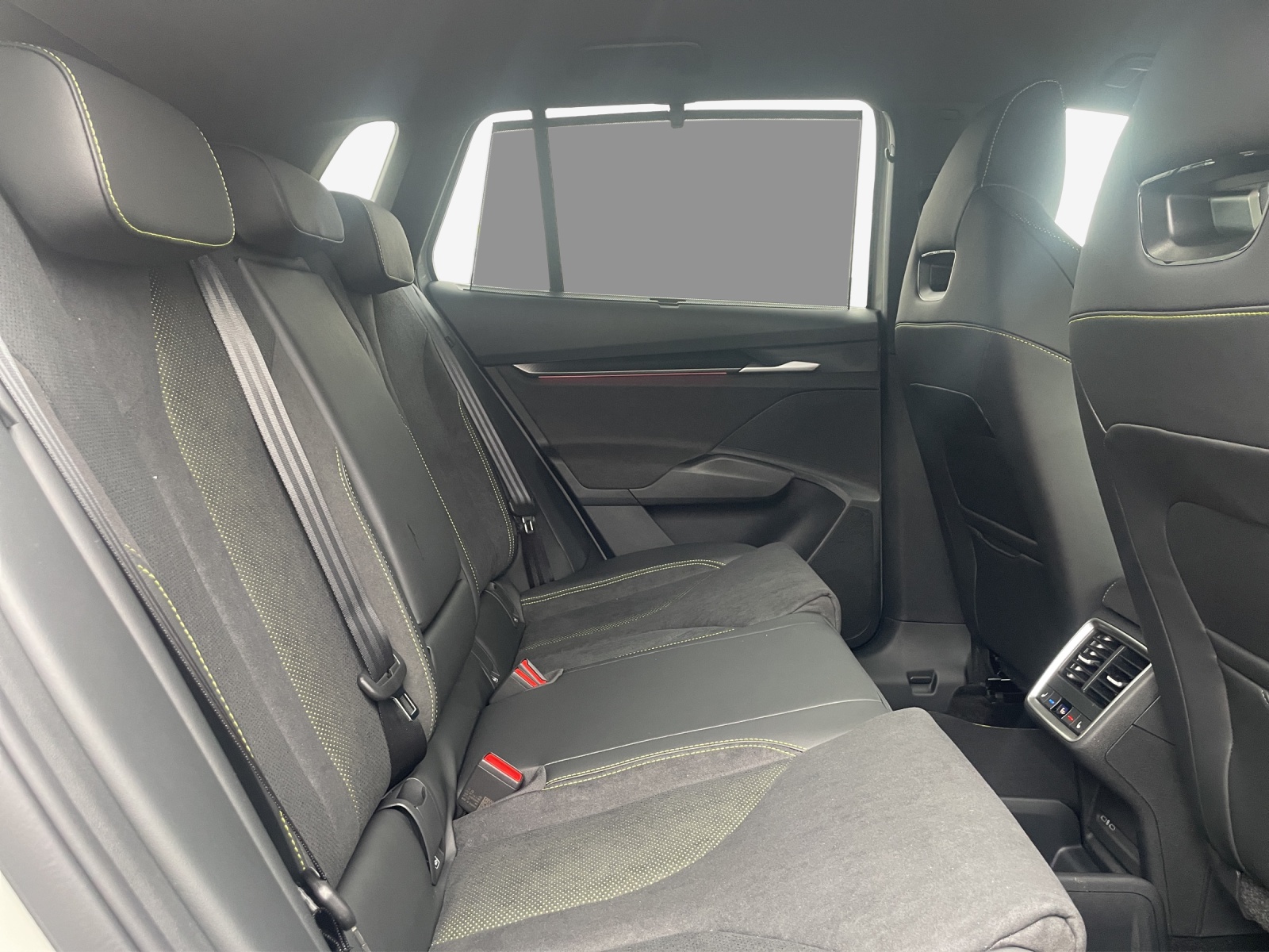 SKODA Elroq RS 4x4-image-3