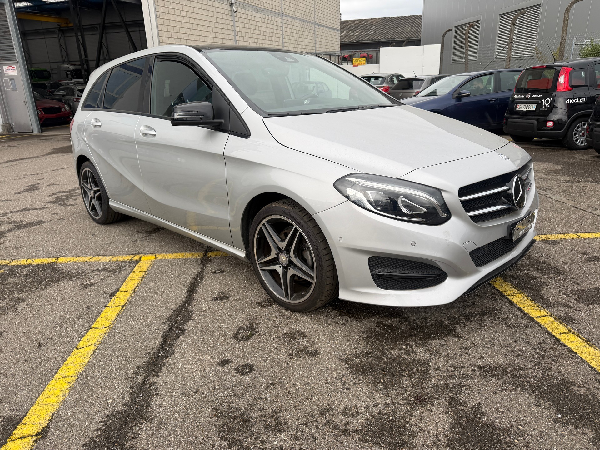 MERCEDES-BENZ B 220 CDI Urban 4Matic 7G-DCT-image-2
