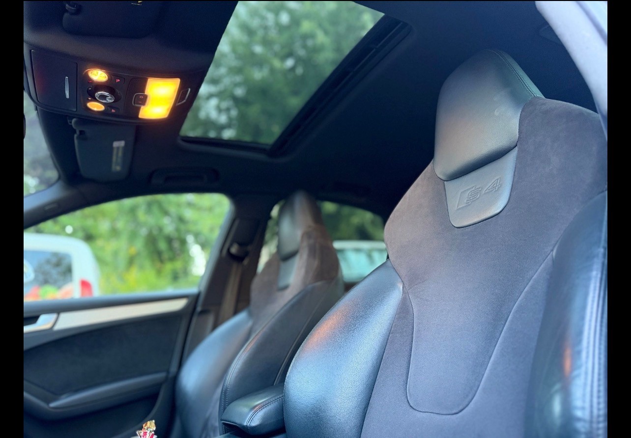 AUDI S4 Limousine 3.0 TFSI quattro S-tronic-image-8