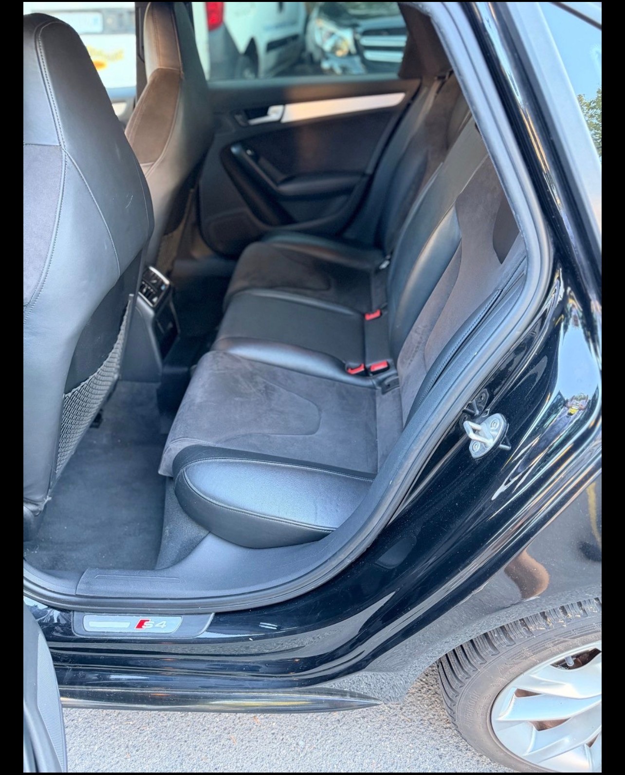 AUDI S4 Limousine 3.0 TFSI quattro S-tronic-image-12
