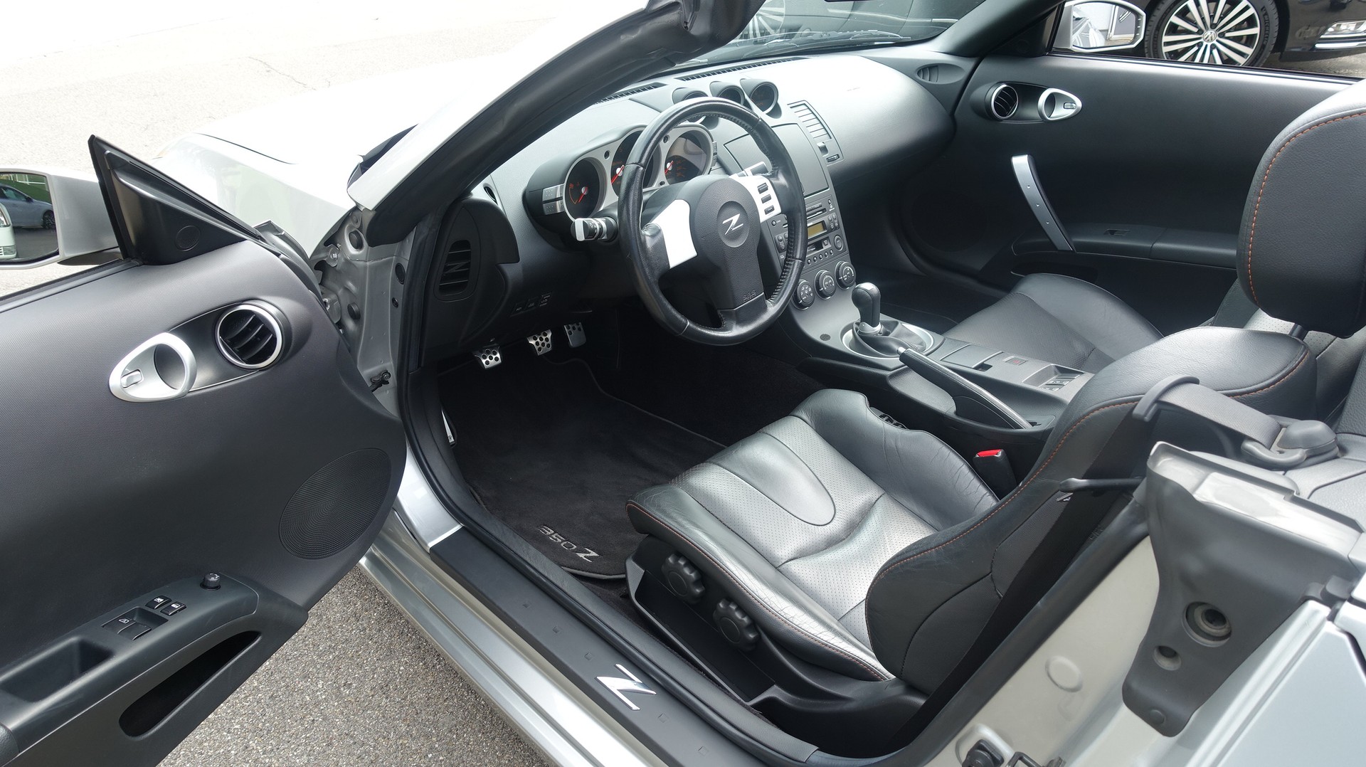 NISSAN 350 Z Roadster Pack-image-10