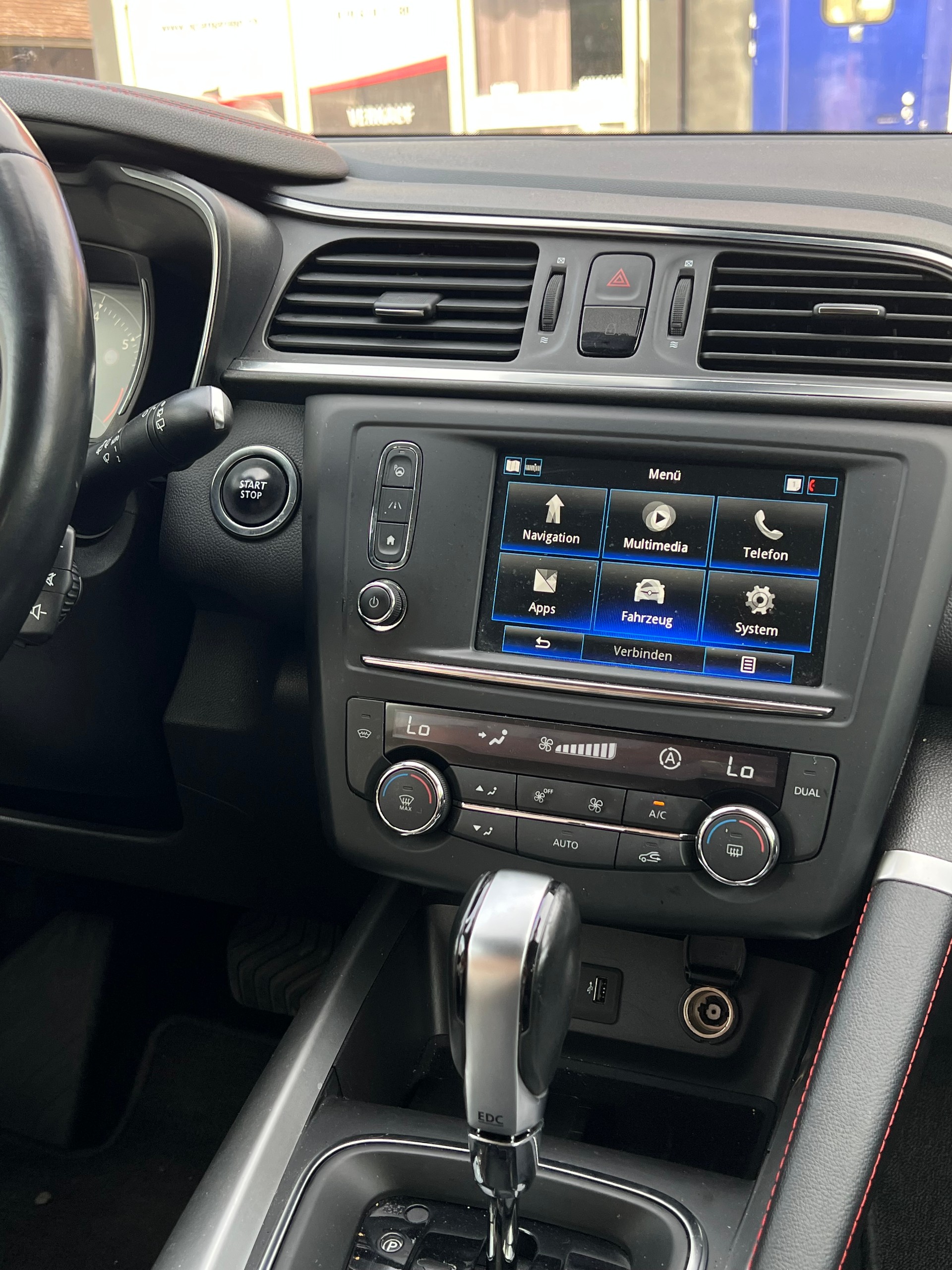 RENAULT Kadjar 1.2 16V Turbo Swiss Edition EDC-image-8